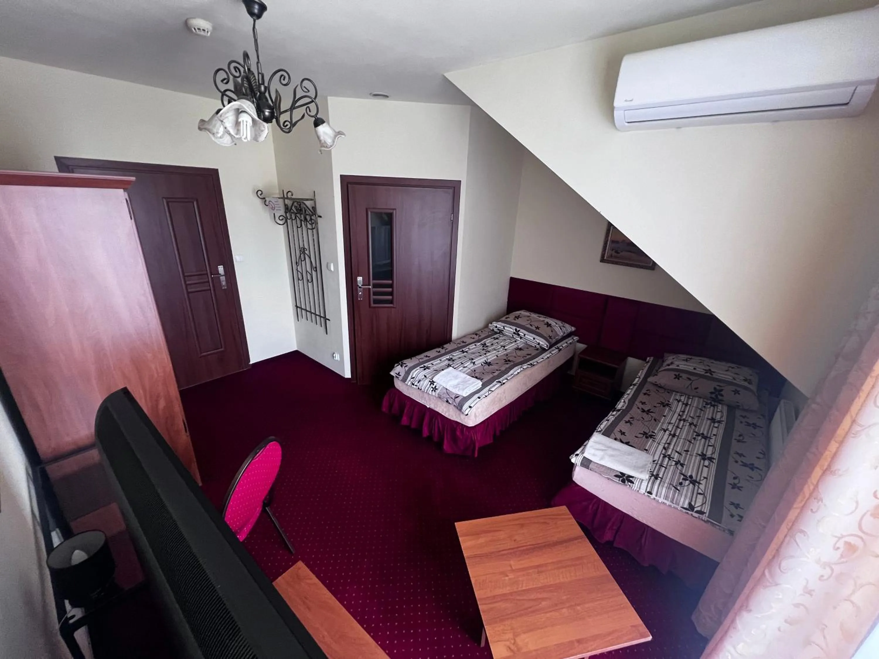 Bed in Zajazd Skorpion B&B