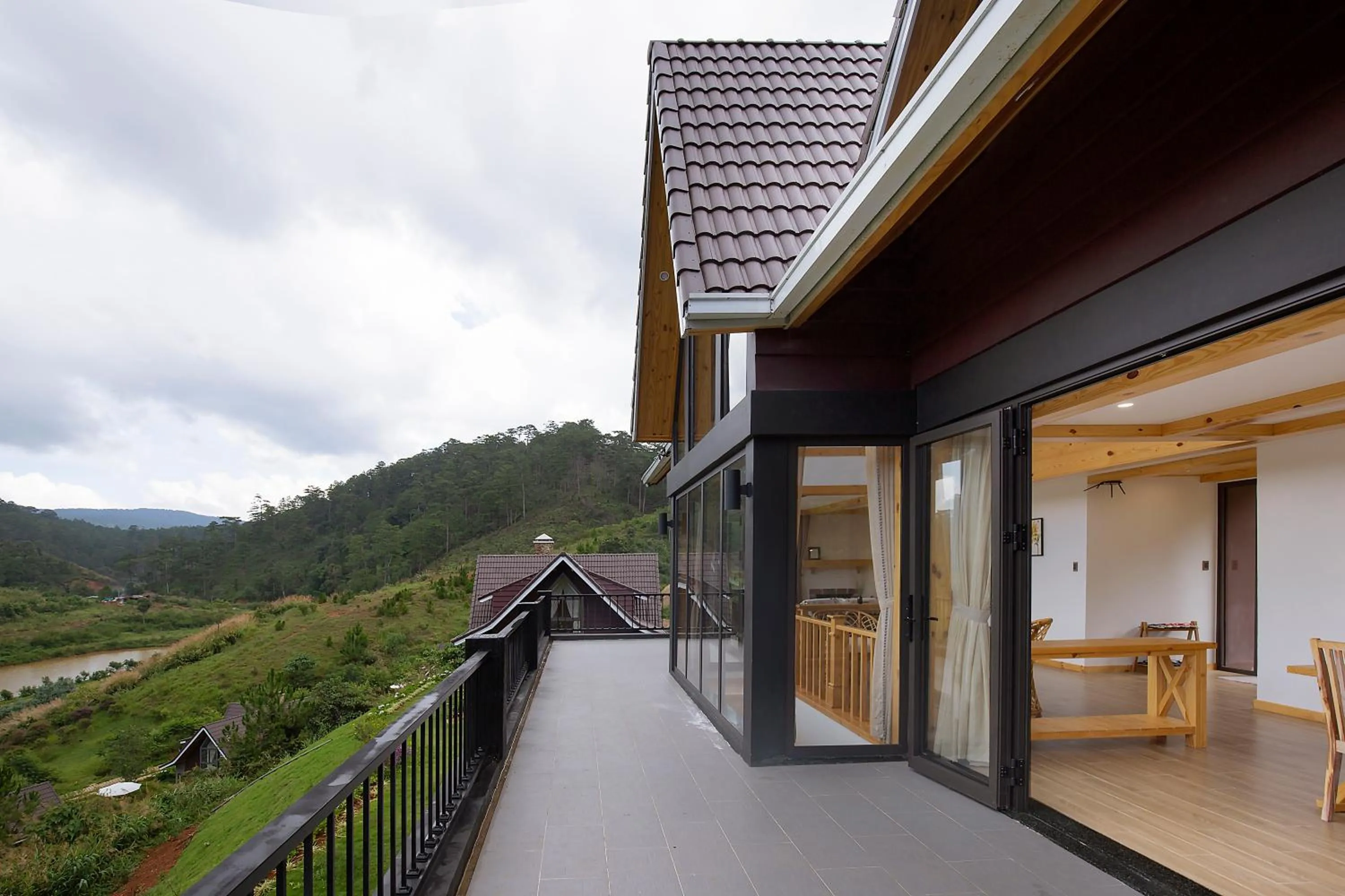 Property building in Lat Valley Retreat Village