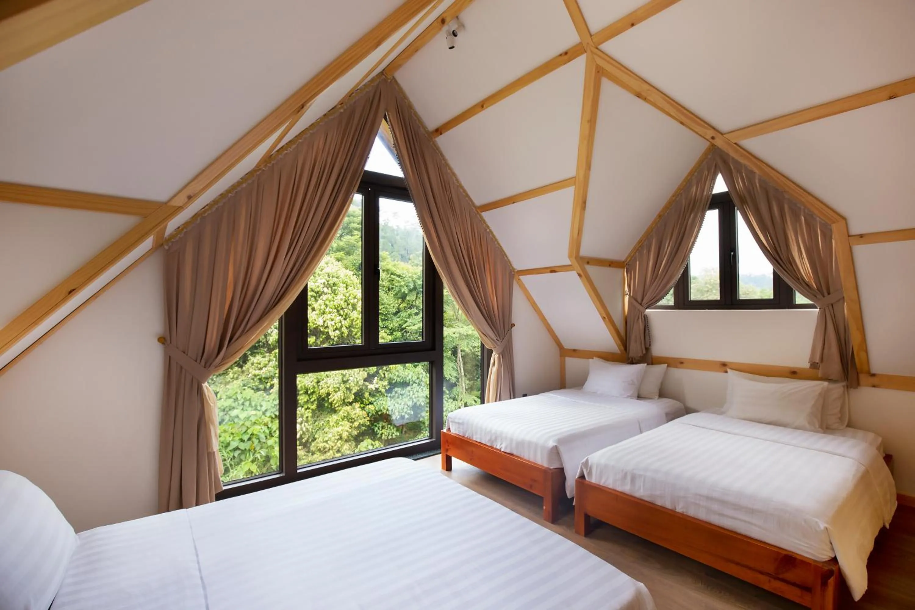 Bed in Lat Valley Retreat Village