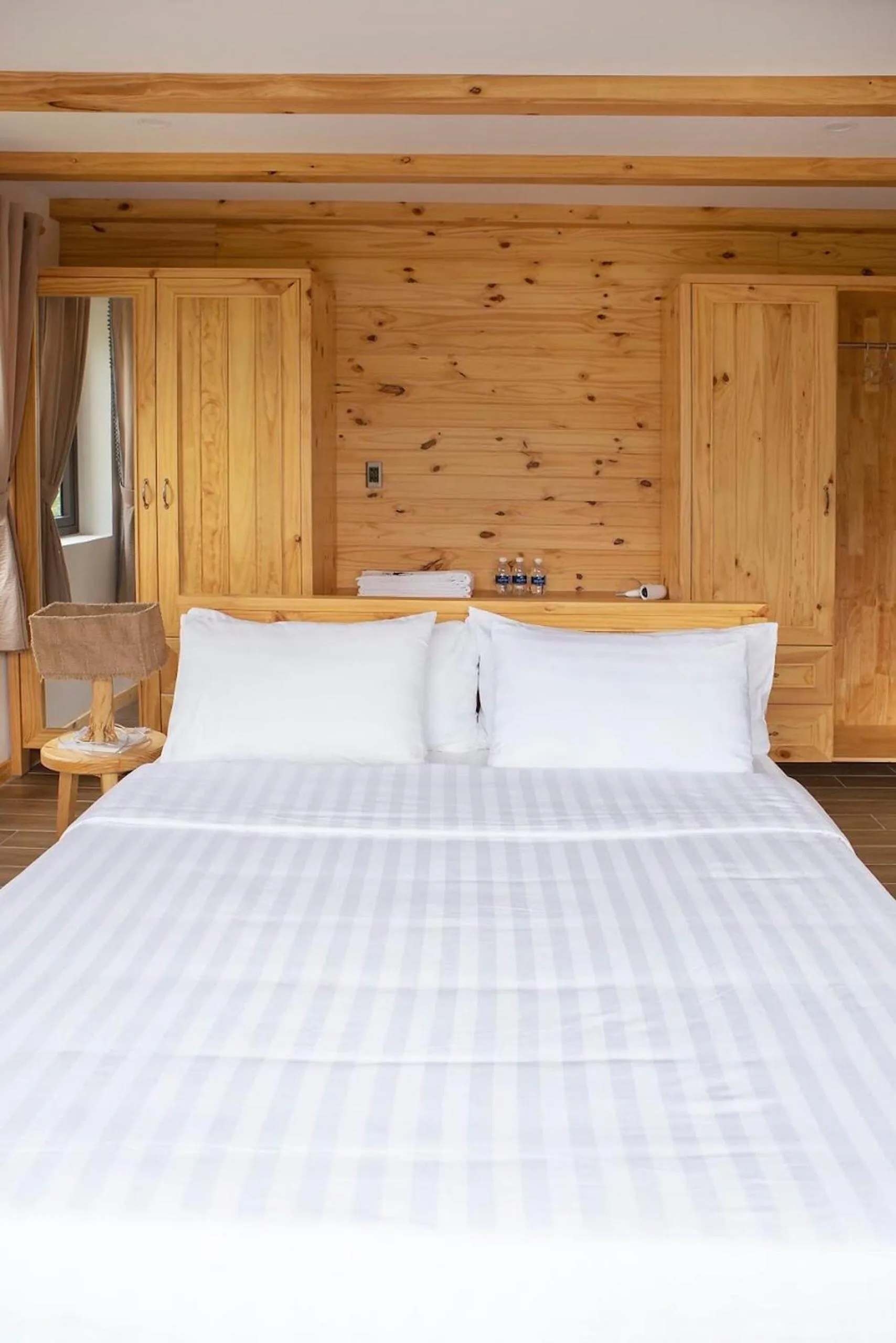 Bed in Lat Valley Retreat Village