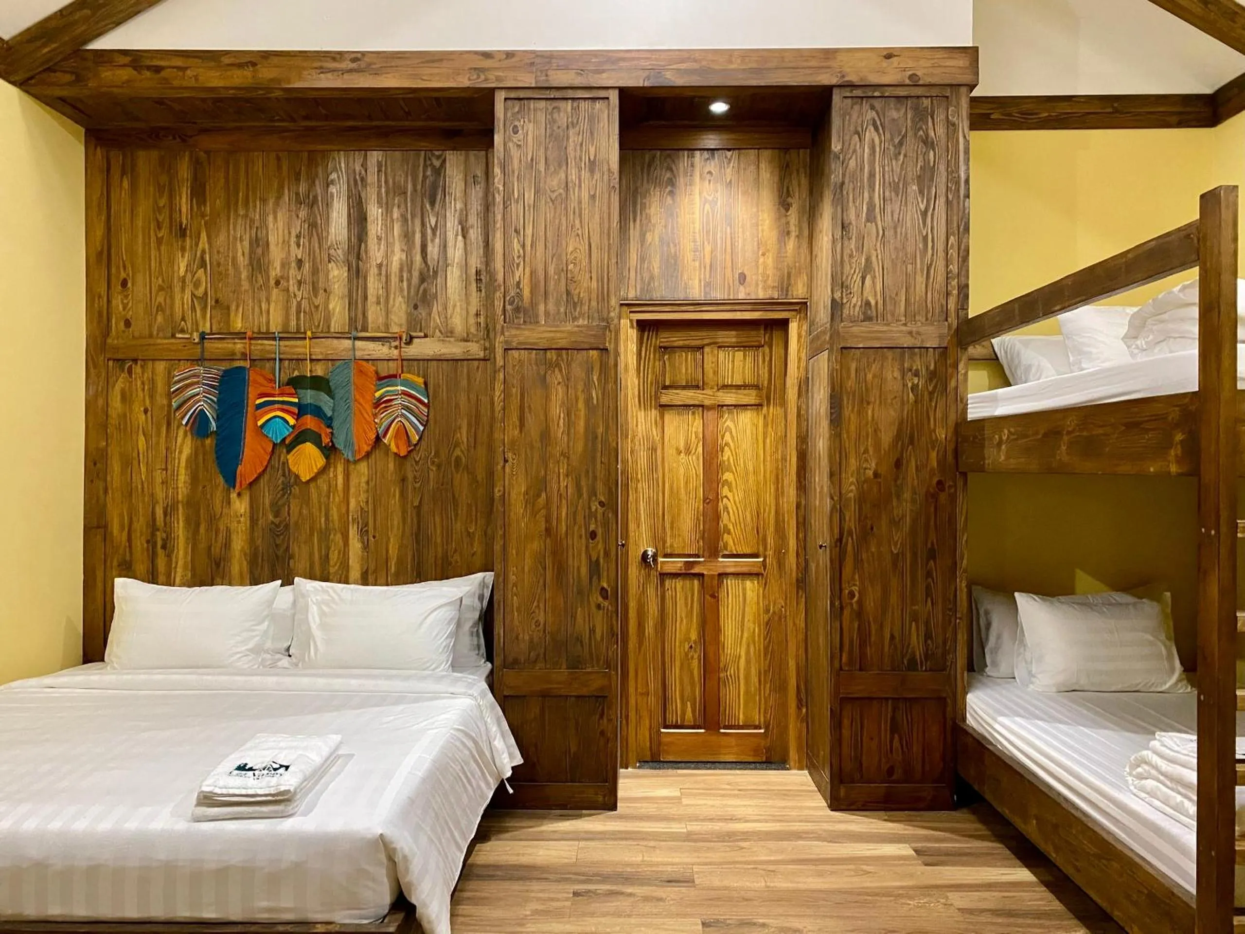 Bed in Lat Valley Retreat Village