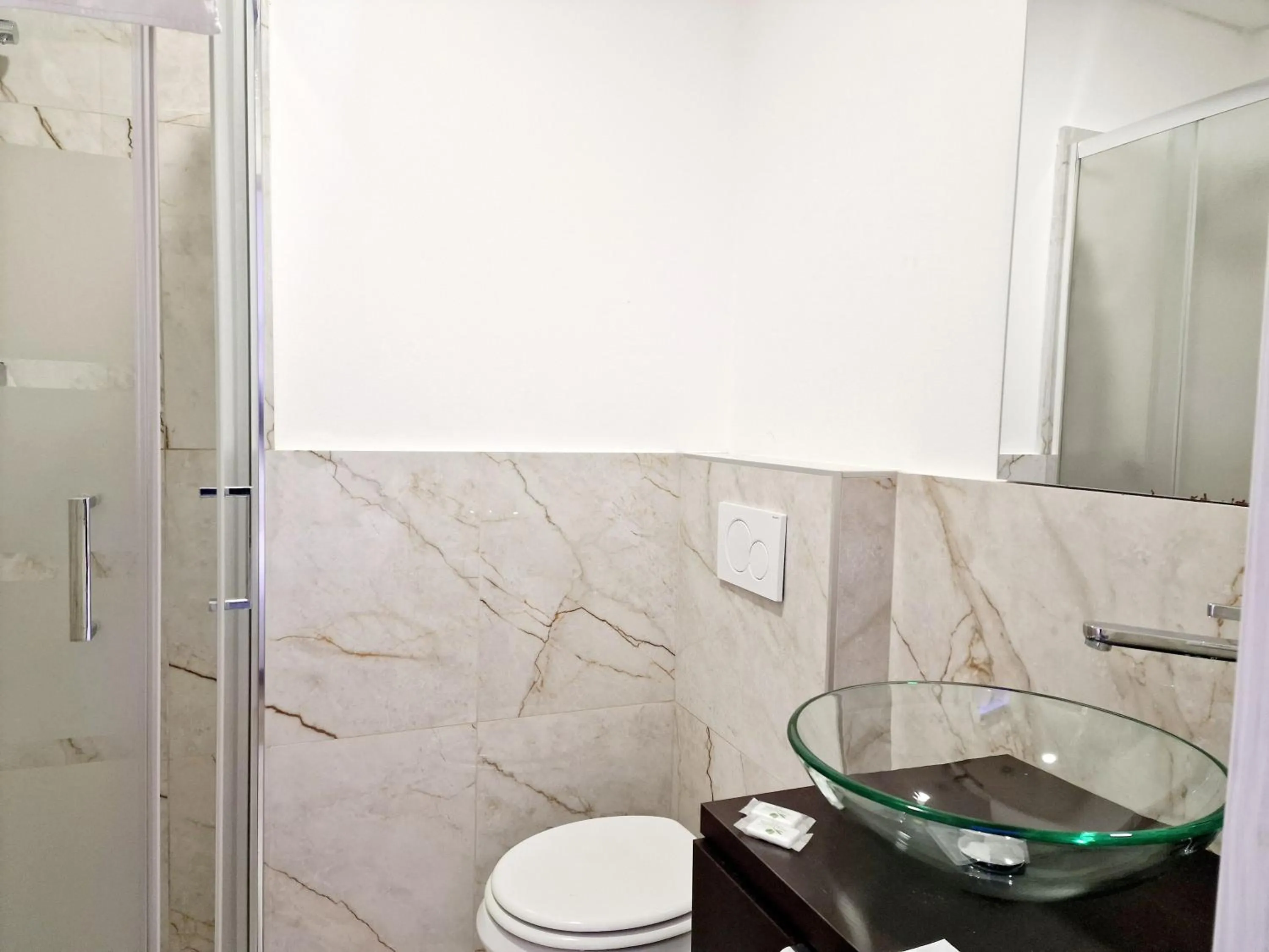 Bathroom in Hotel Firenze 2000