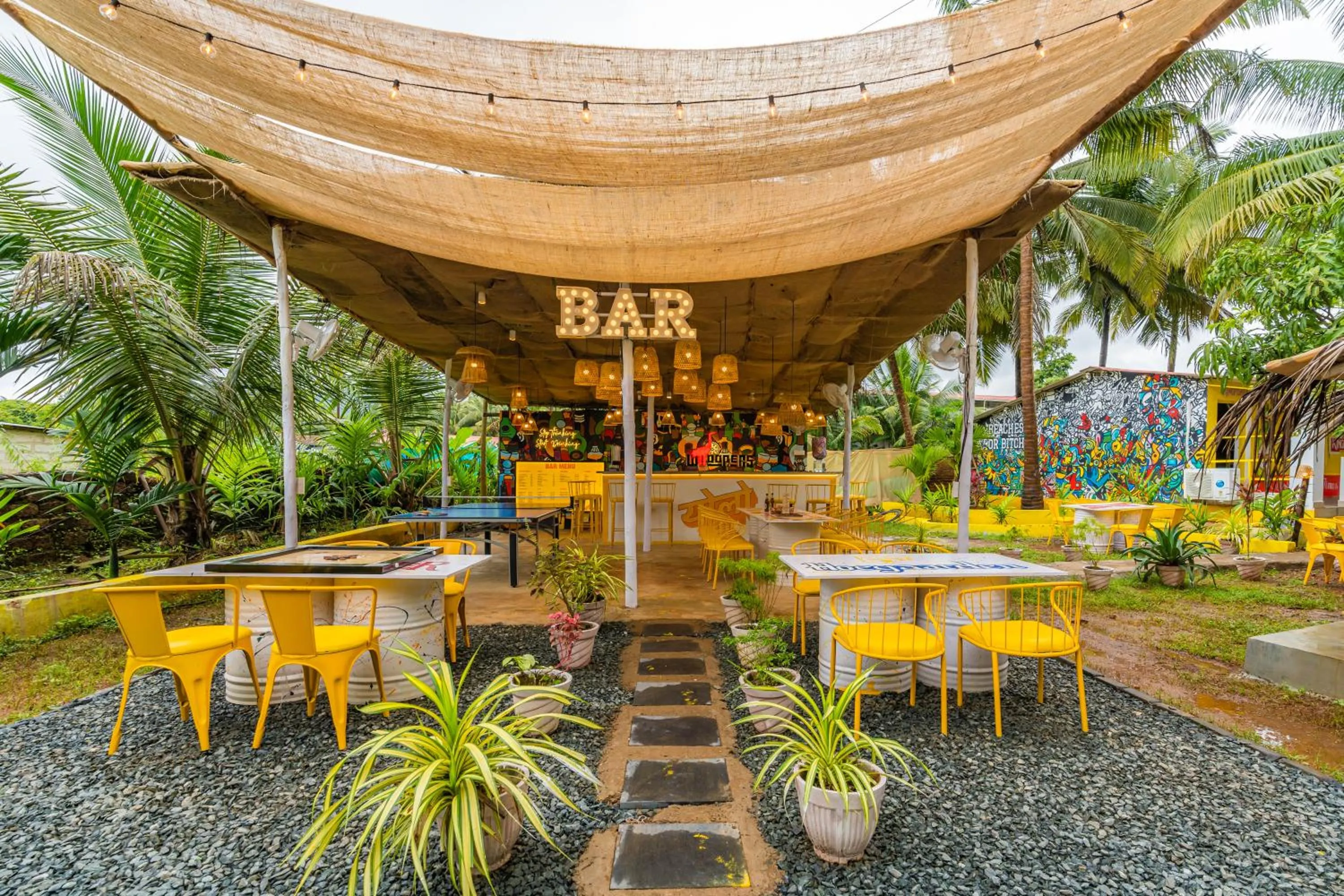 Whoopers Party Hostel, Palolem