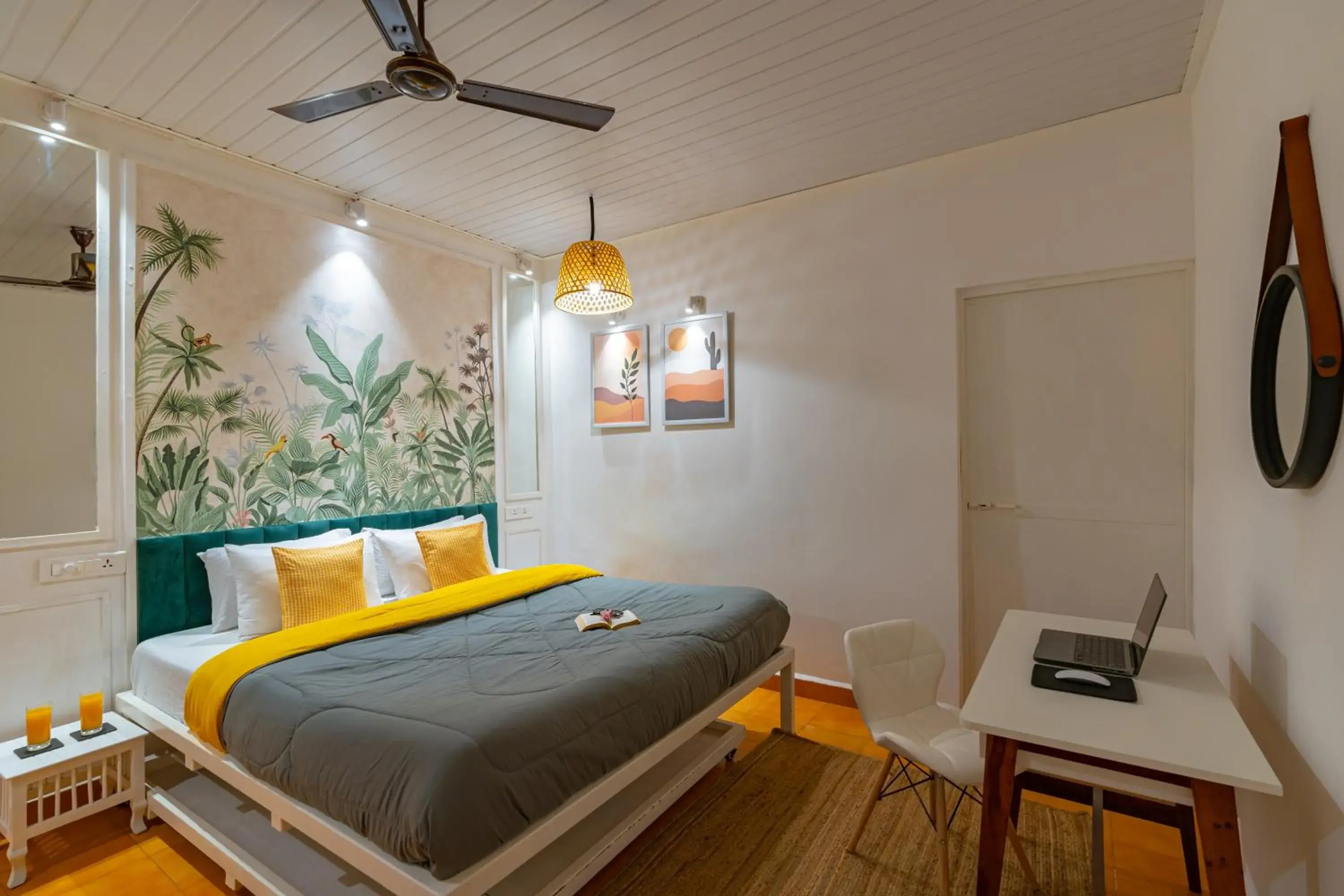 Super Premium Suite in Whoopers Party Hostel, Palolem Super Premium Suite in Whoopers Party Hostel, Palolem