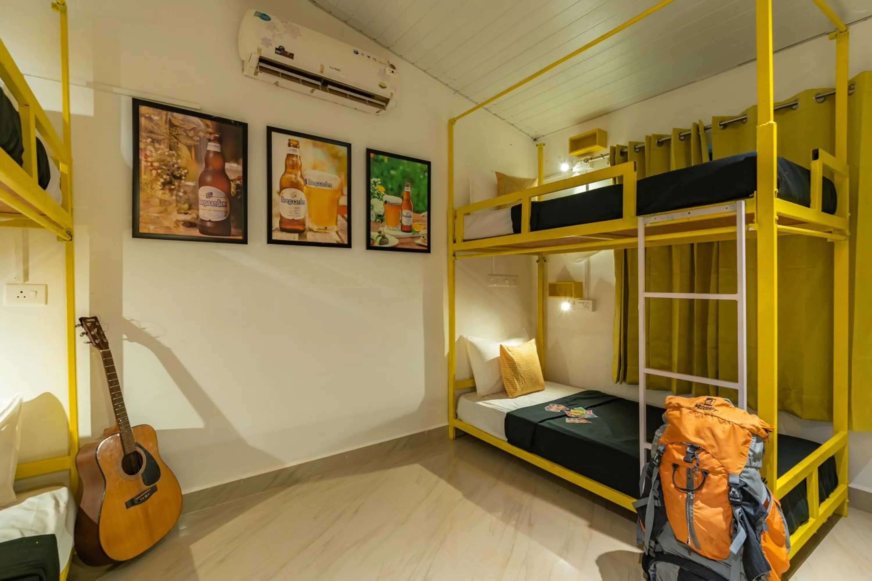 Bed in Whoopers Party Hostel, Palolem