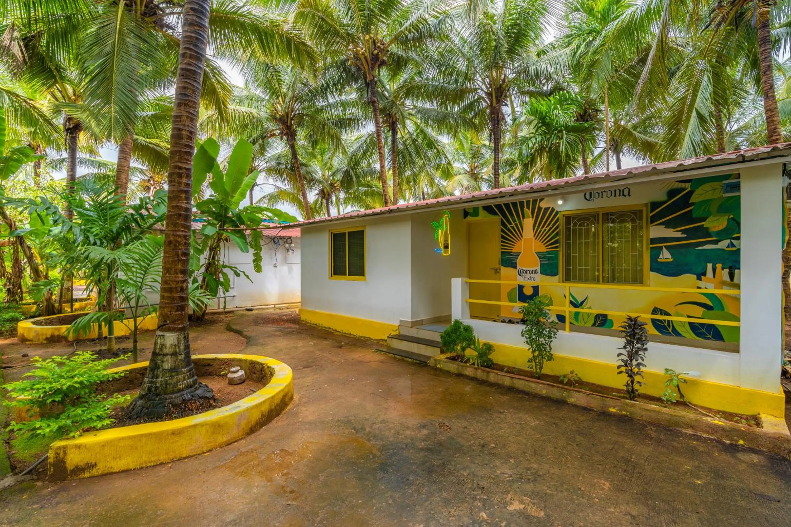 Whoopers Party Hostel, Palolem