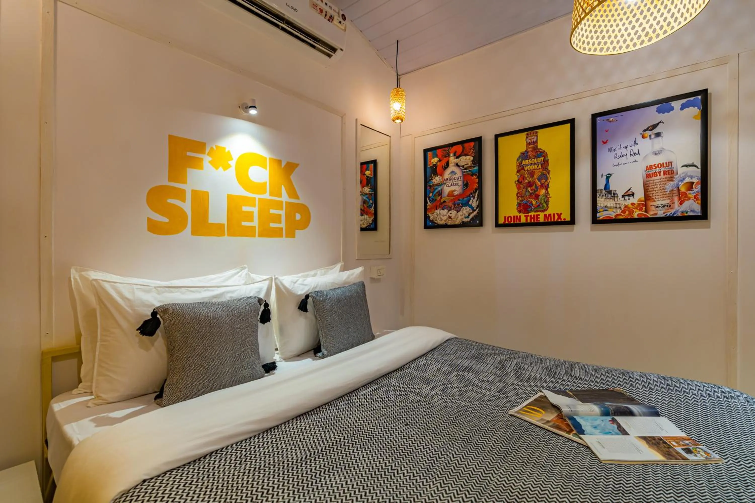 Bed in Whoopers Party Hostel, Palolem