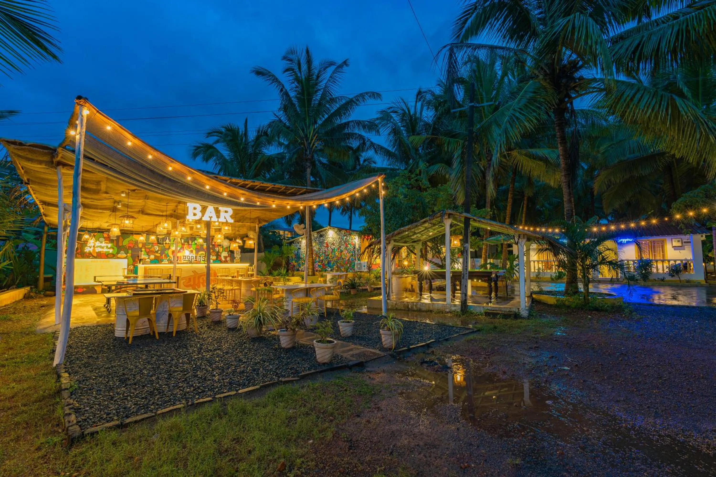 Night in Whoopers Party Hostel, Palolem