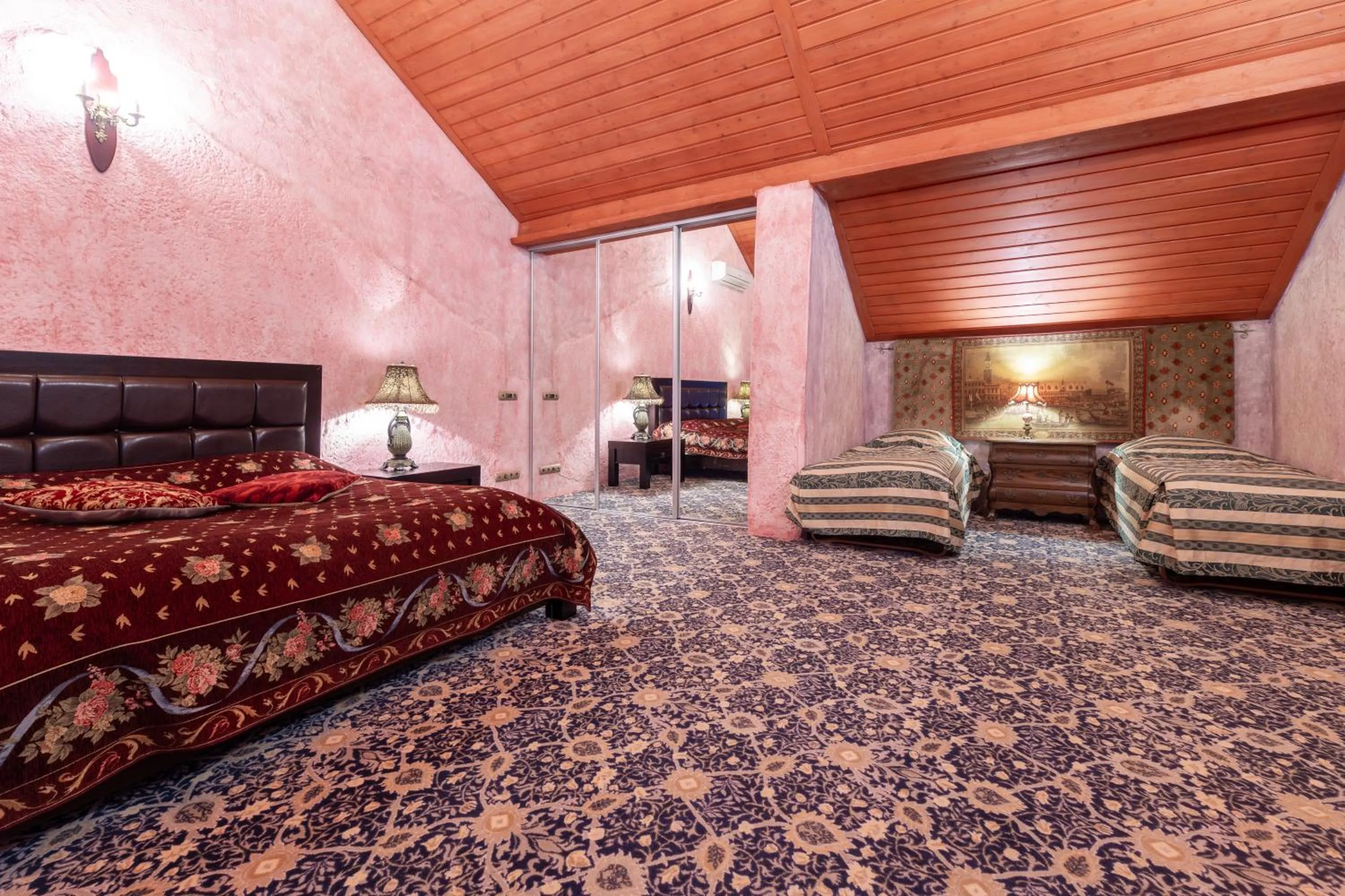 Photo of the whole room in Nemuno Slėnis