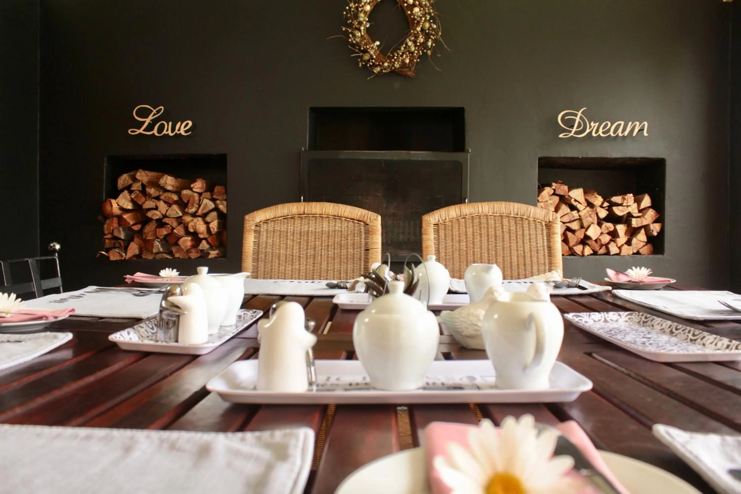 Restaurant/places to eat in Cathkin Cottage Bed & Breakfast