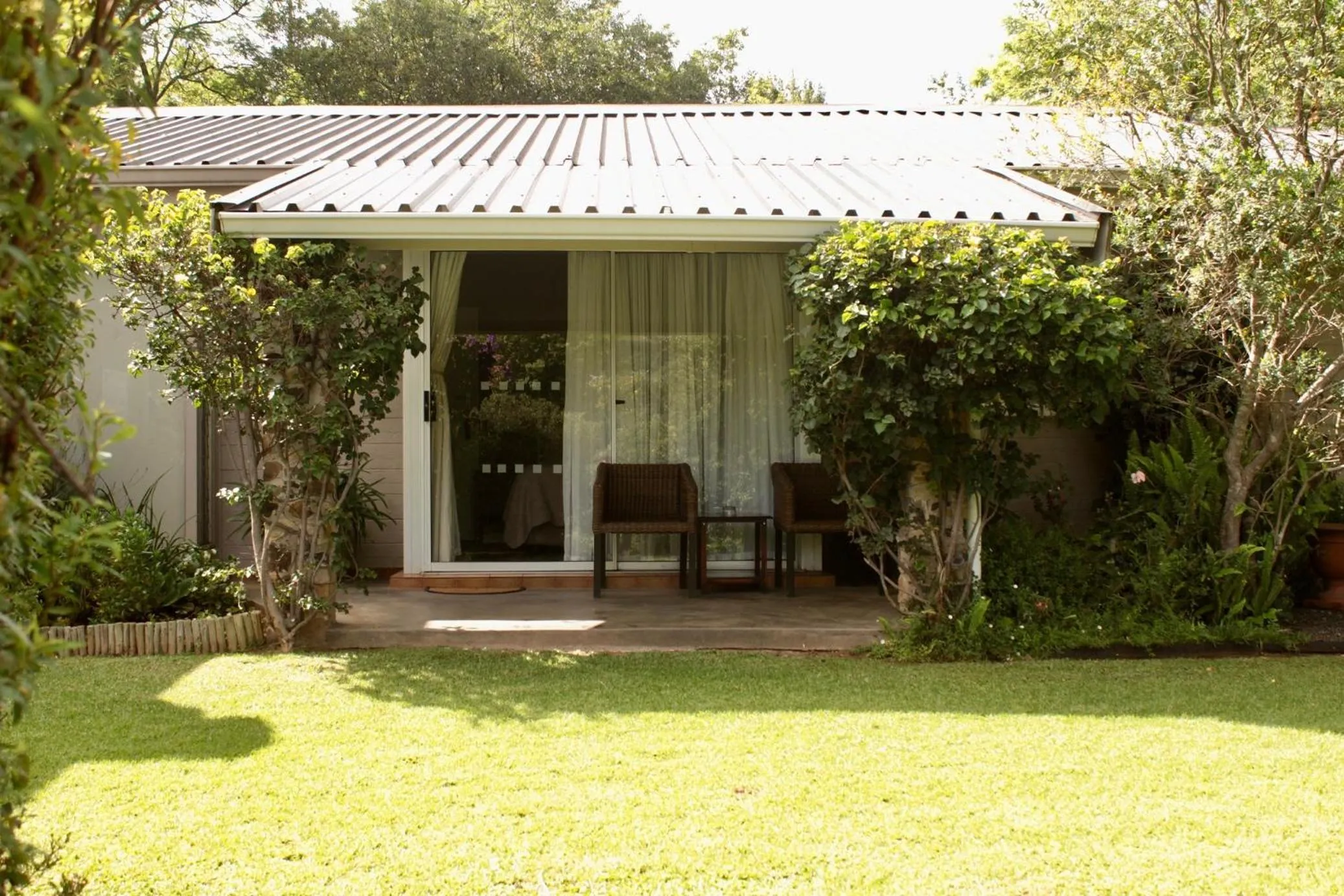 Property building in Cathkin Cottage Bed & Breakfast