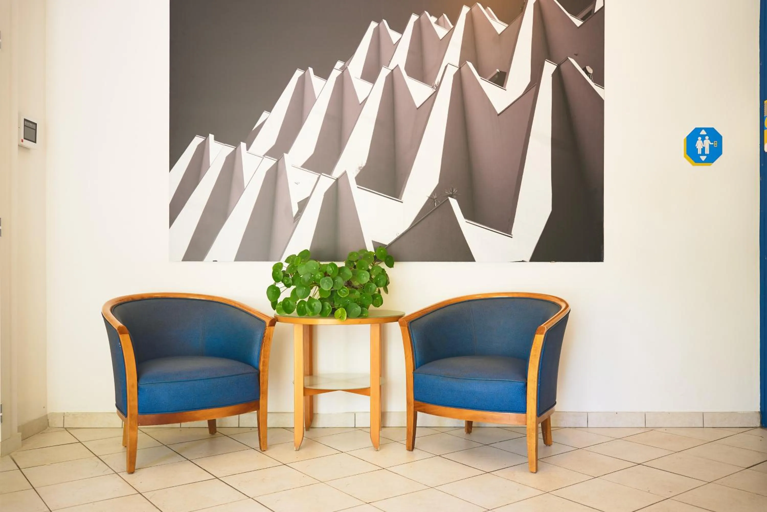 Living room in Hôtel Les Rives Bleues