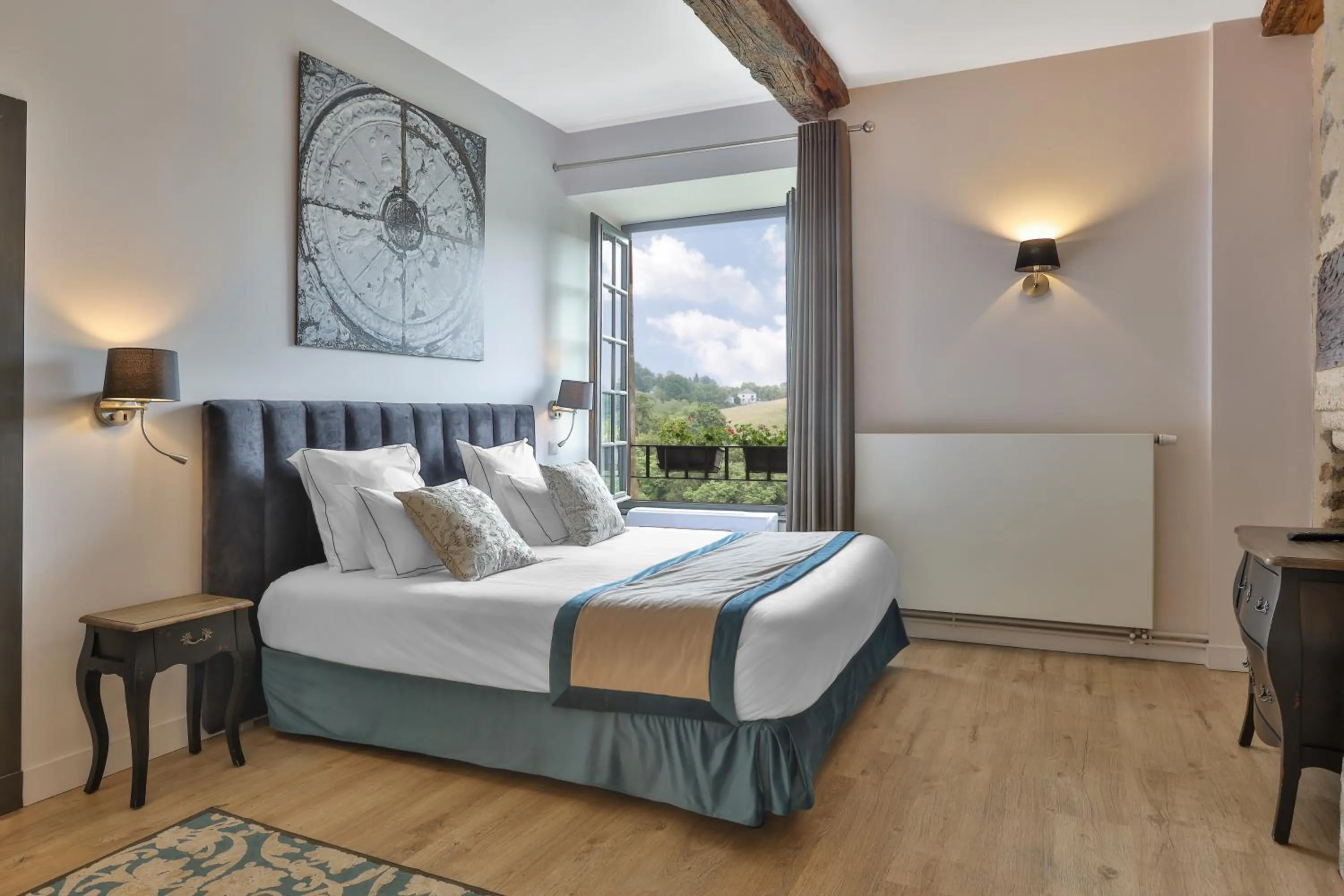 Bedroom, Bed in Hôtel Joyet de Maubec