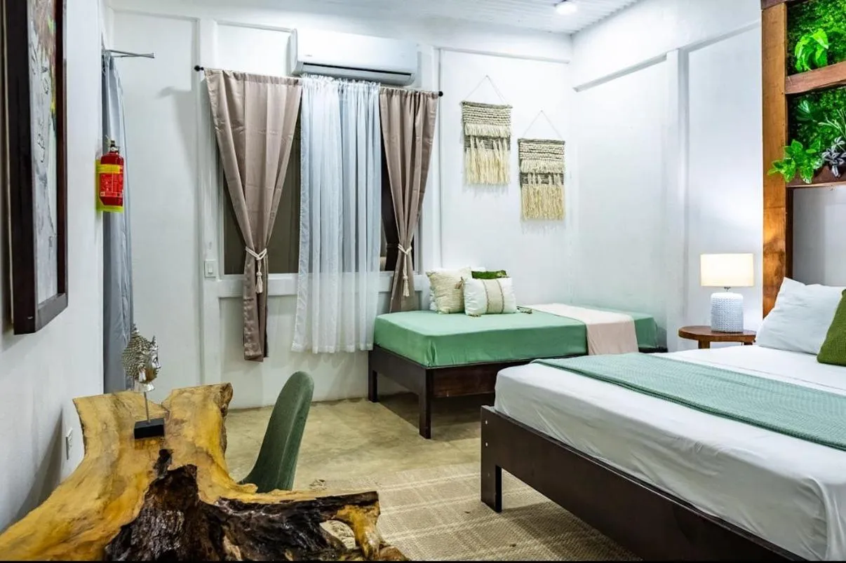 Bed in El Deseo Serendipity Tortuguero