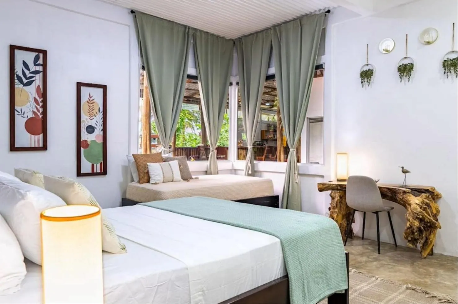 Bed in El Deseo Serendipity Tortuguero