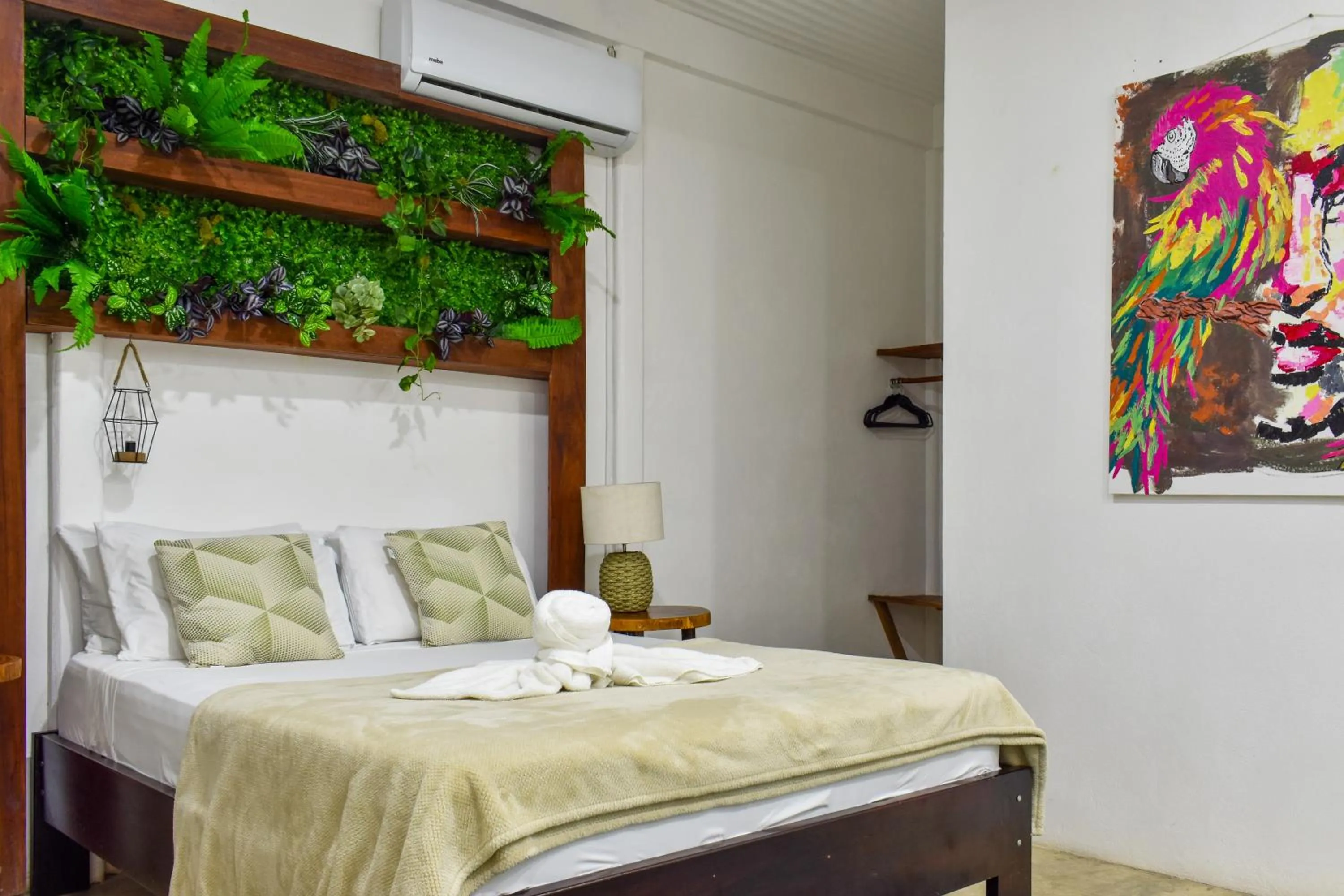 Bed in El Deseo Serendipity Tortuguero