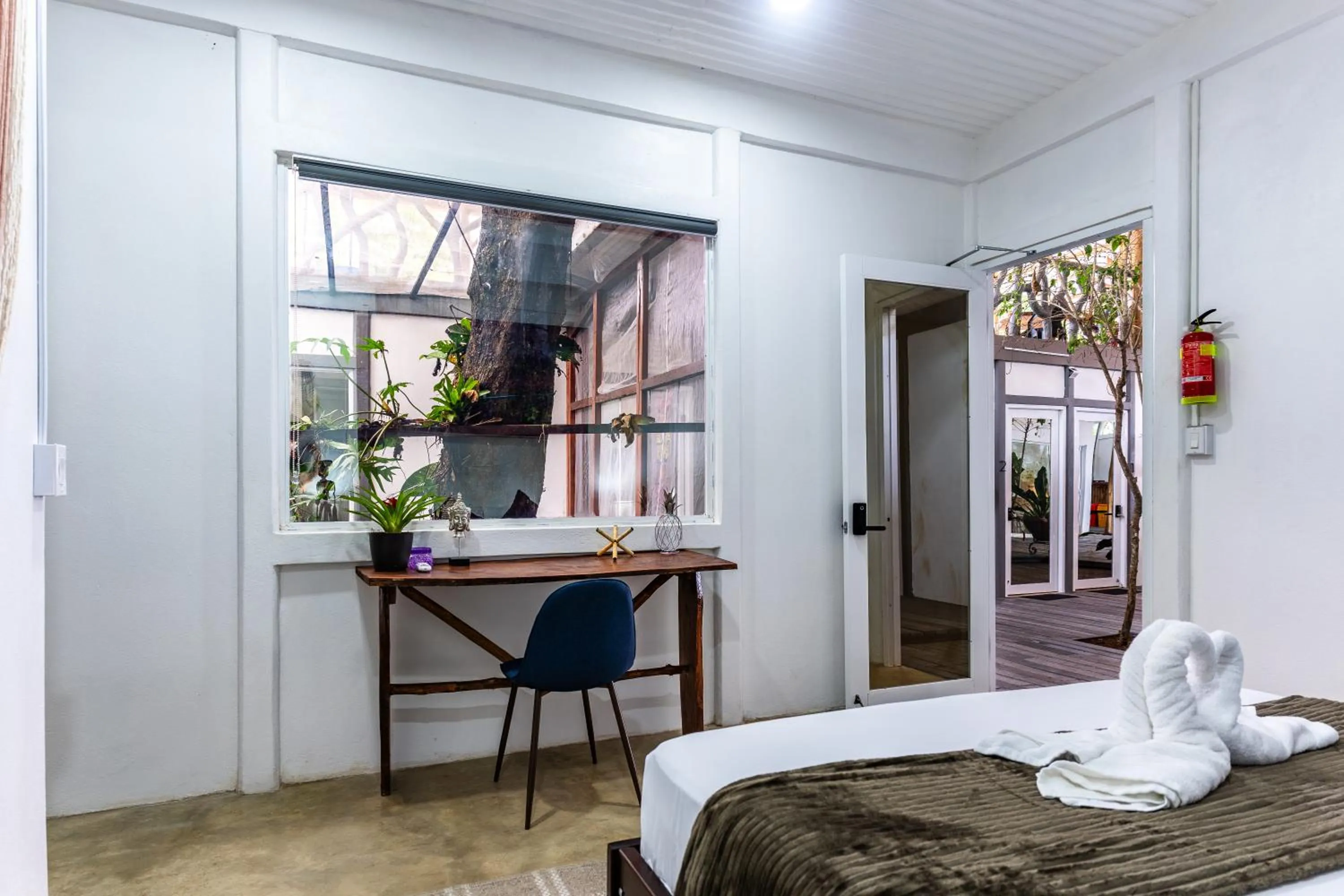 View (from property/room), Bed in El Deseo Serendipity Tortuguero