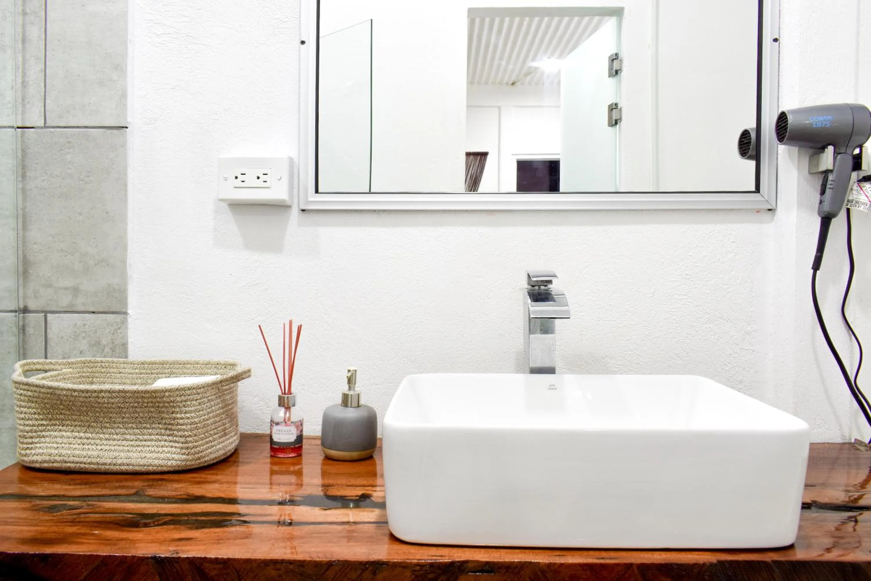 Bathroom in El Deseo Serendipity Tortuguero