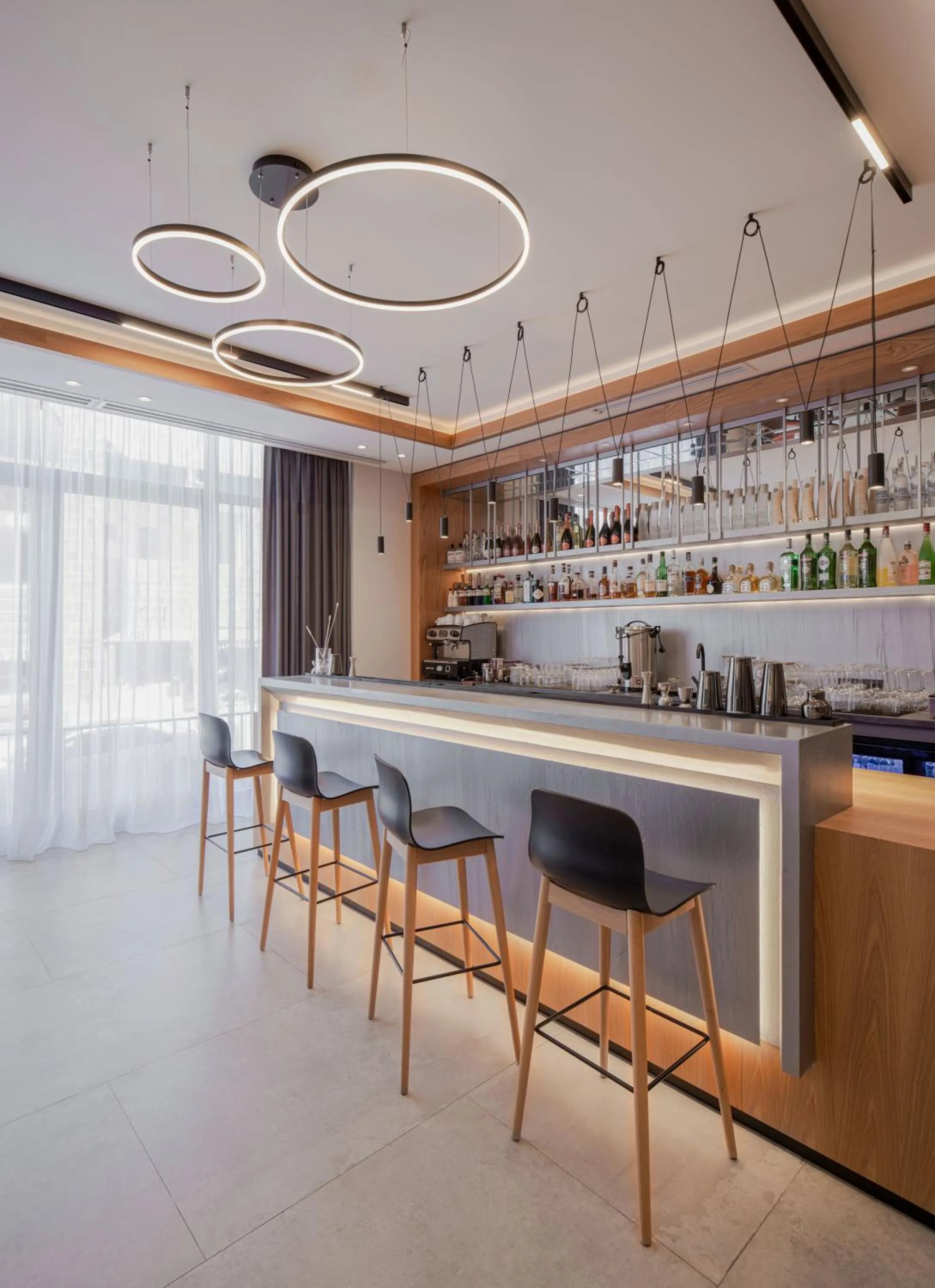 Lounge or bar in Shiraz Plaza Hotel & Spa