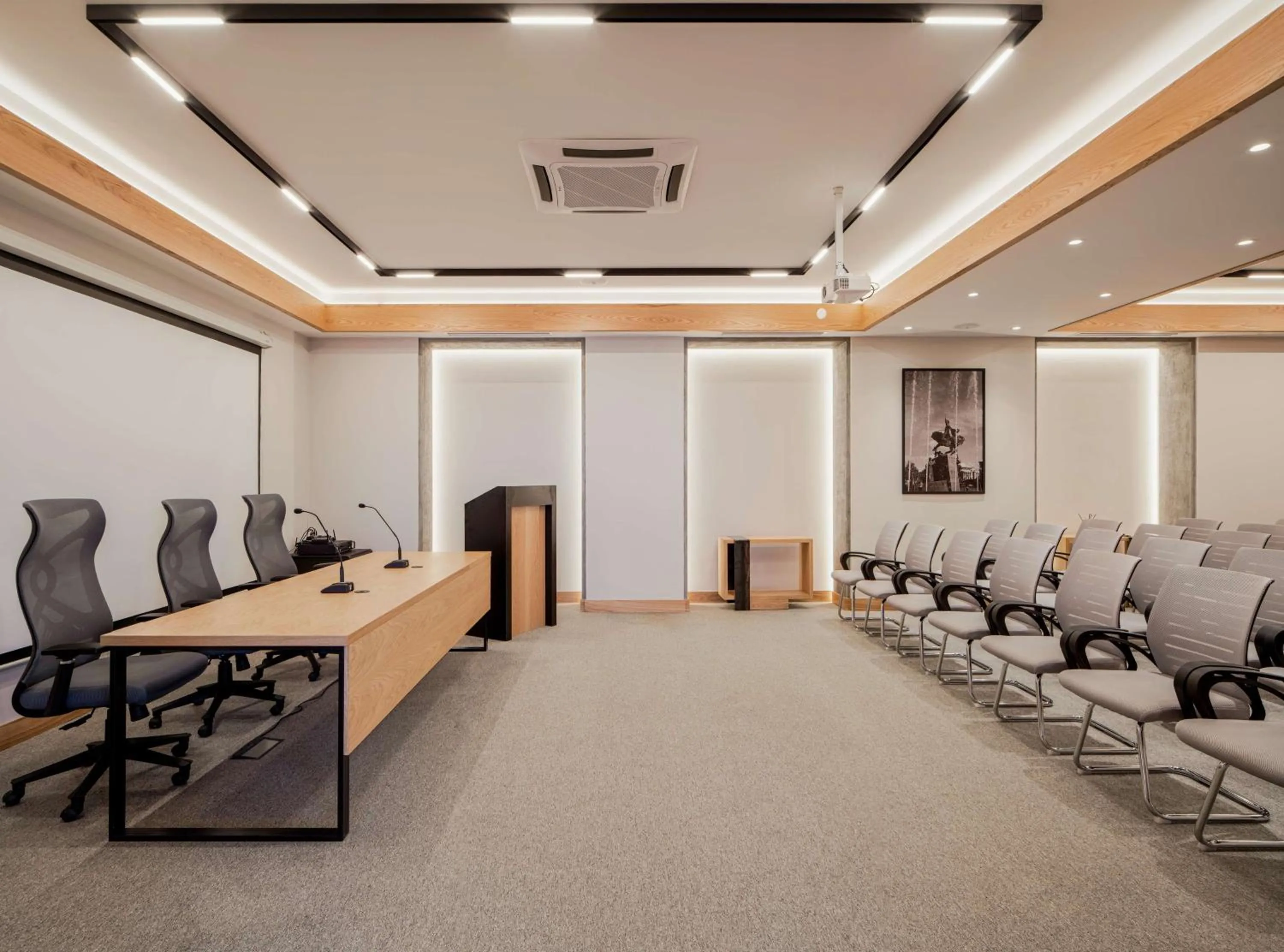 Bedroom in Shiraz Plaza Hotel & Spa