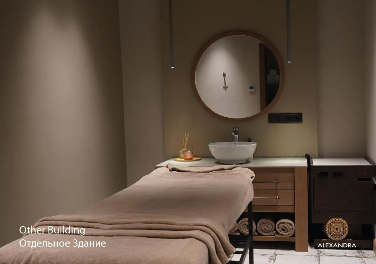 Spa and wellness centre/facilities in Shiraz Plaza Hotel & Spa