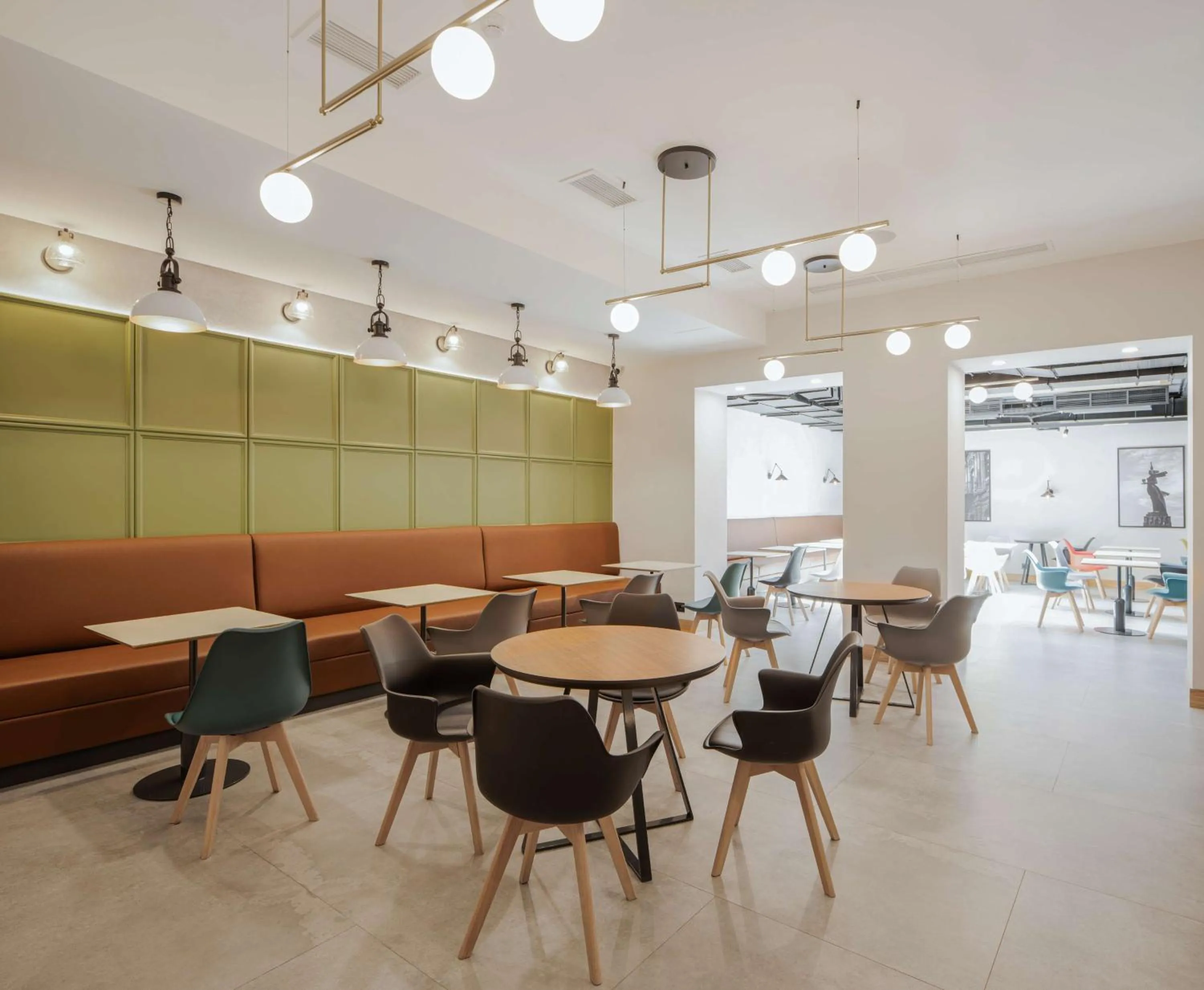 Bedroom in Shiraz Plaza Hotel & Spa