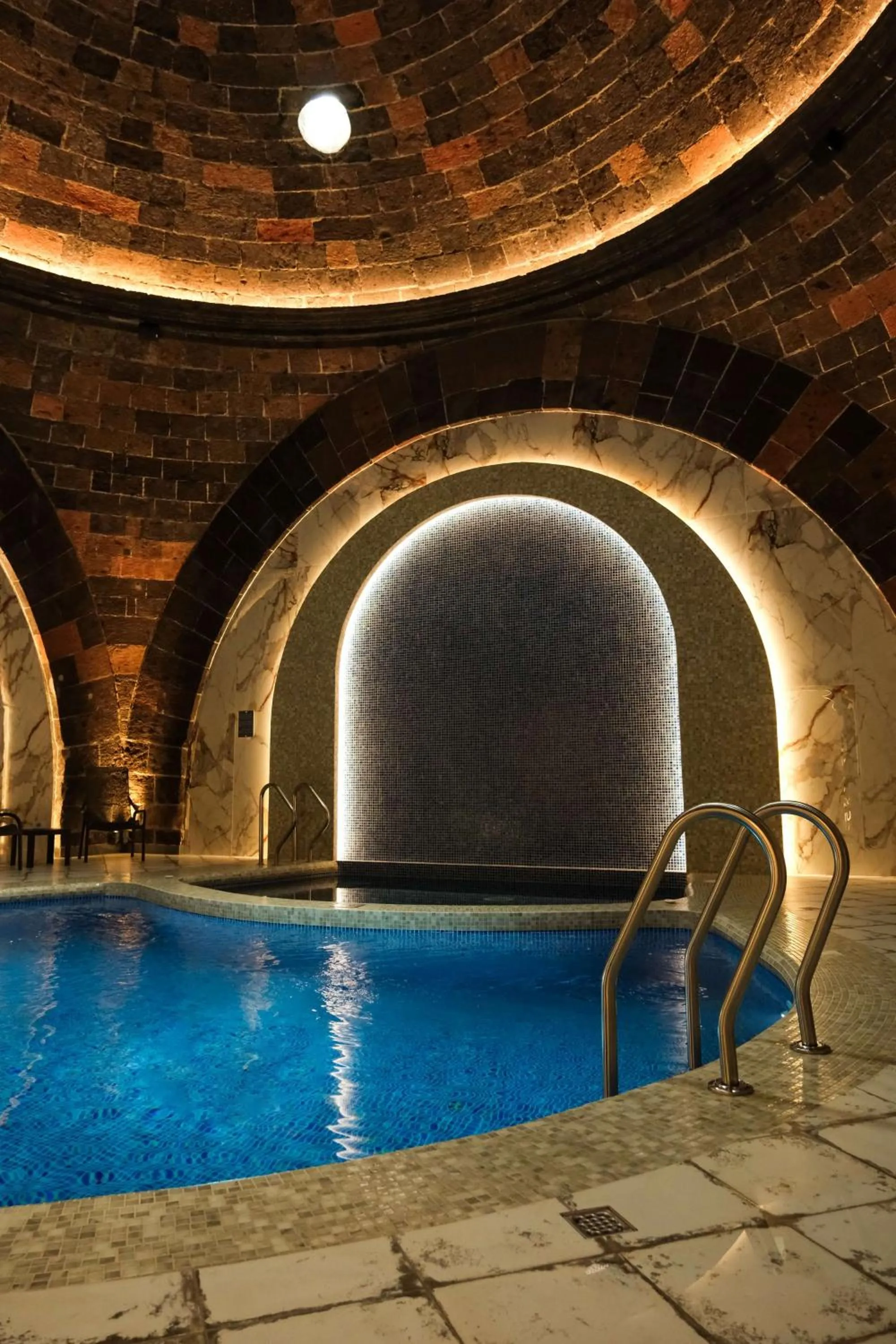 Bedroom in Shiraz Plaza Hotel & Spa