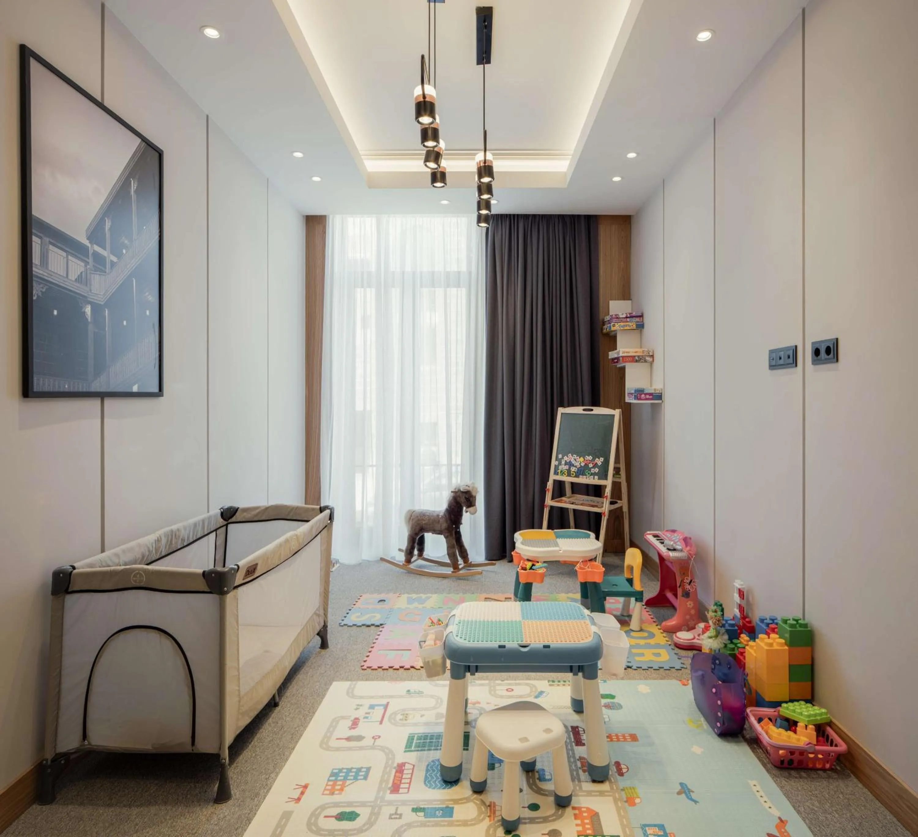 Bedroom in Shiraz Plaza Hotel & Spa