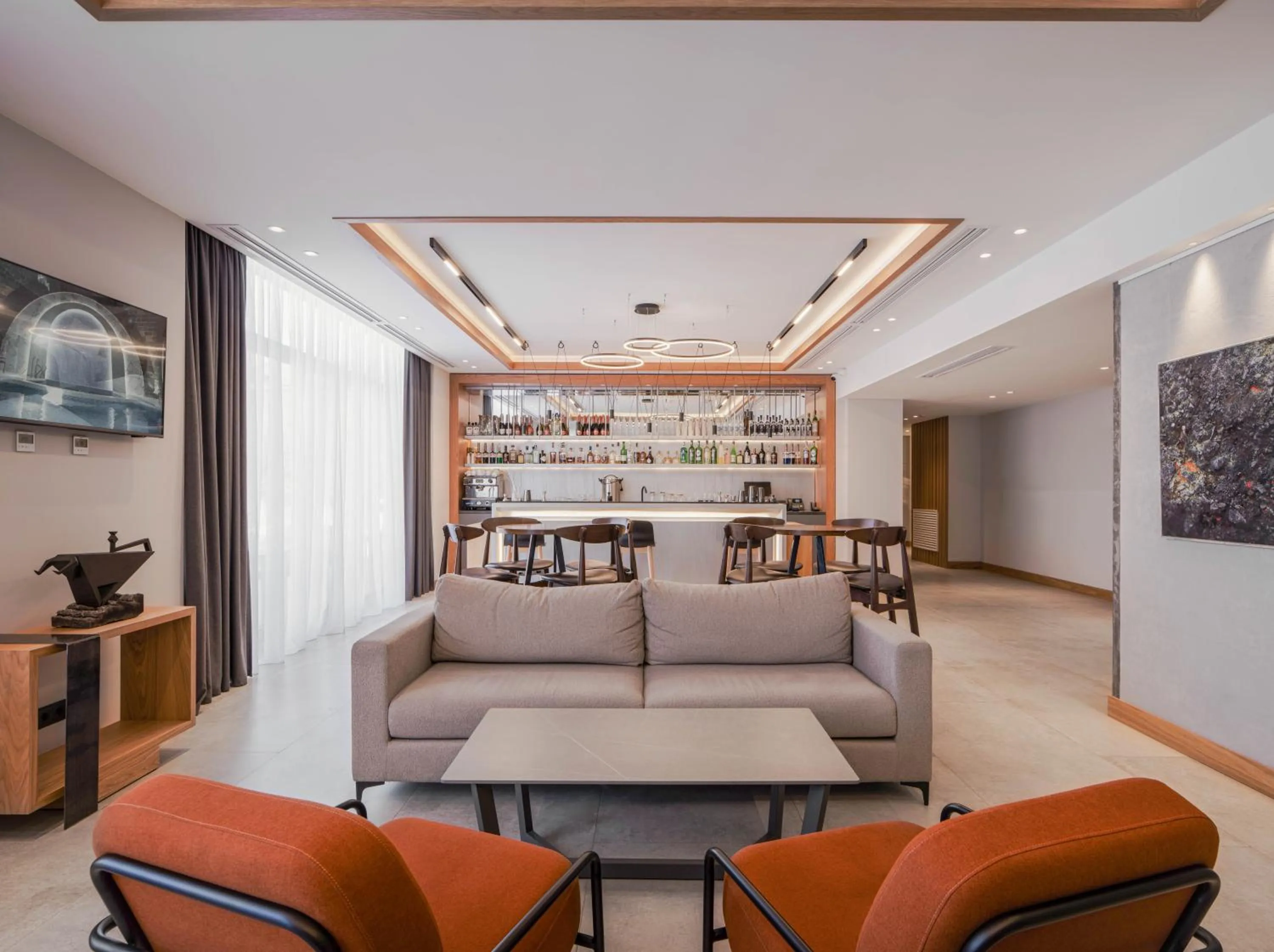 Lounge or bar in Shiraz Plaza Hotel & Spa