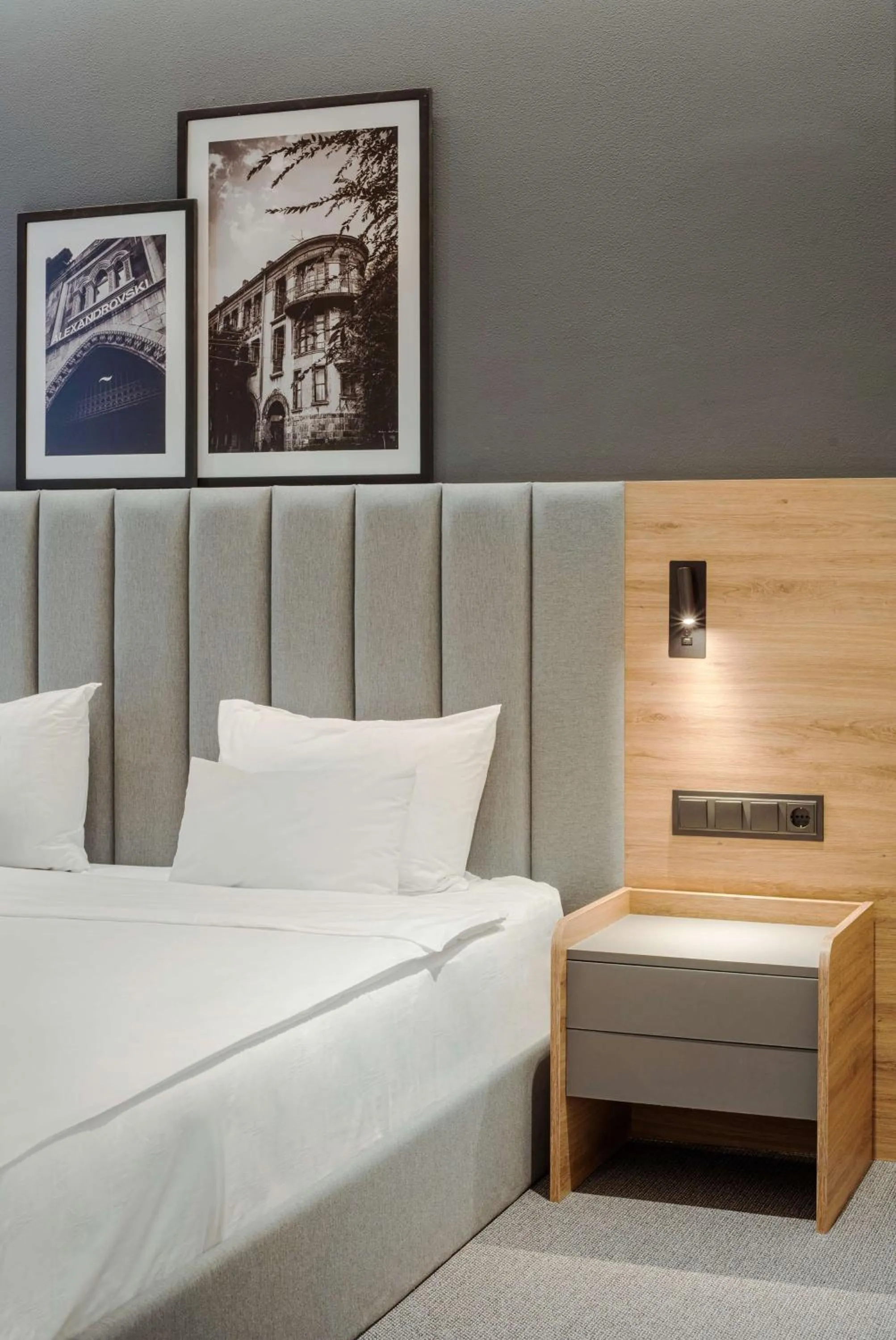 Photo of the whole room, Bed in Shiraz Plaza Hotel & Spa