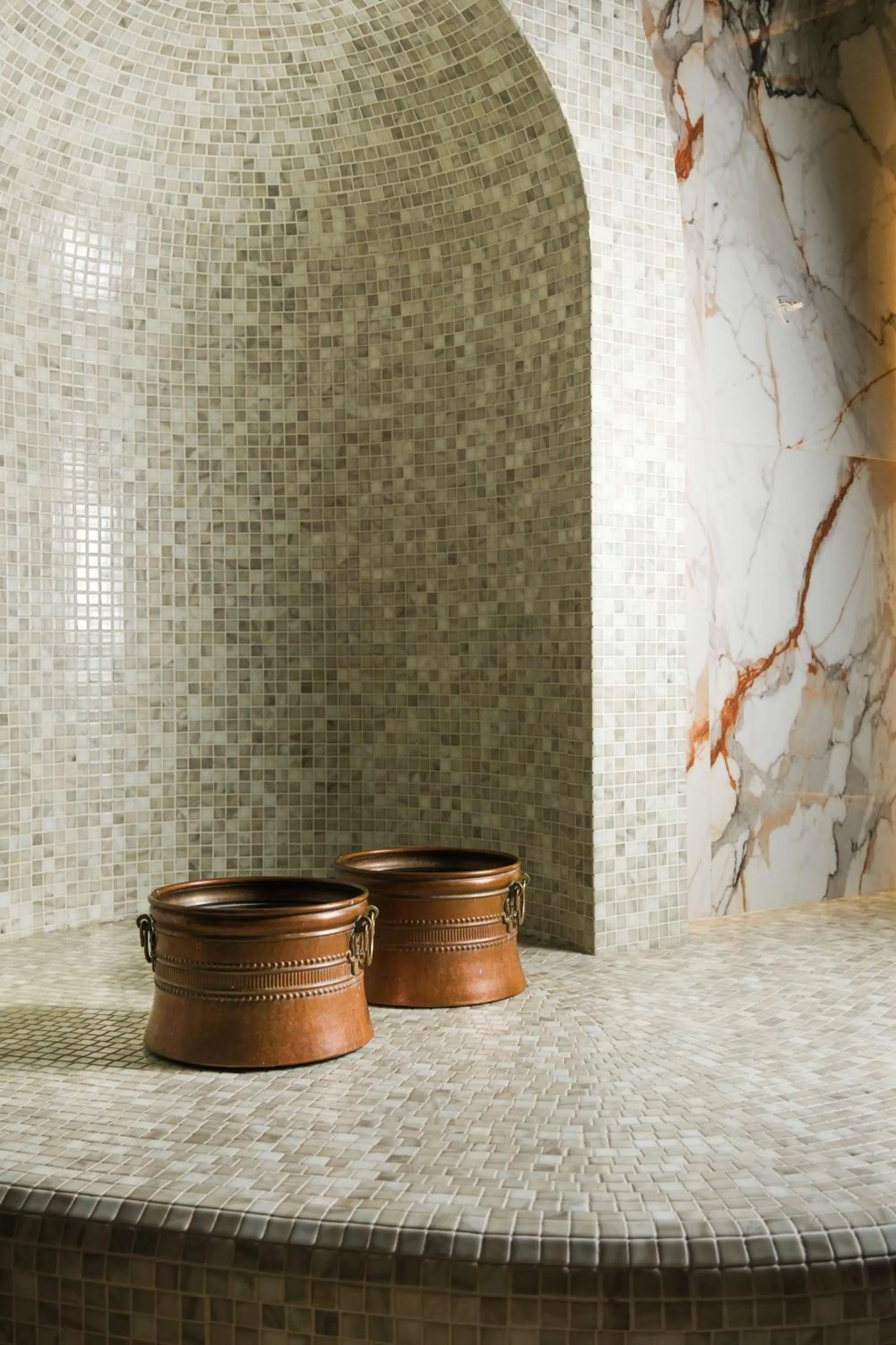 Bedroom in Shiraz Plaza Hotel & Spa