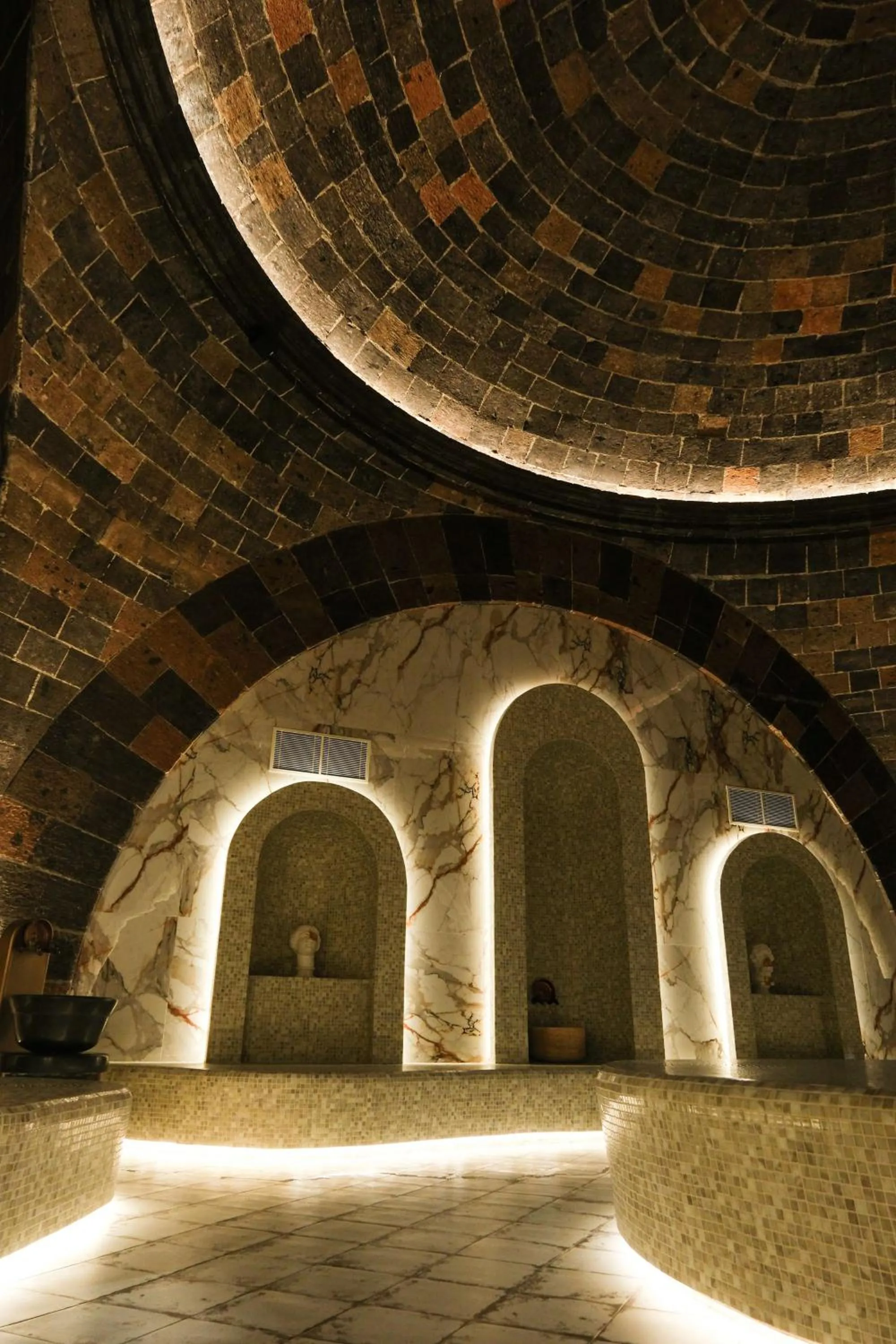 Bedroom in Shiraz Plaza Hotel & Spa
