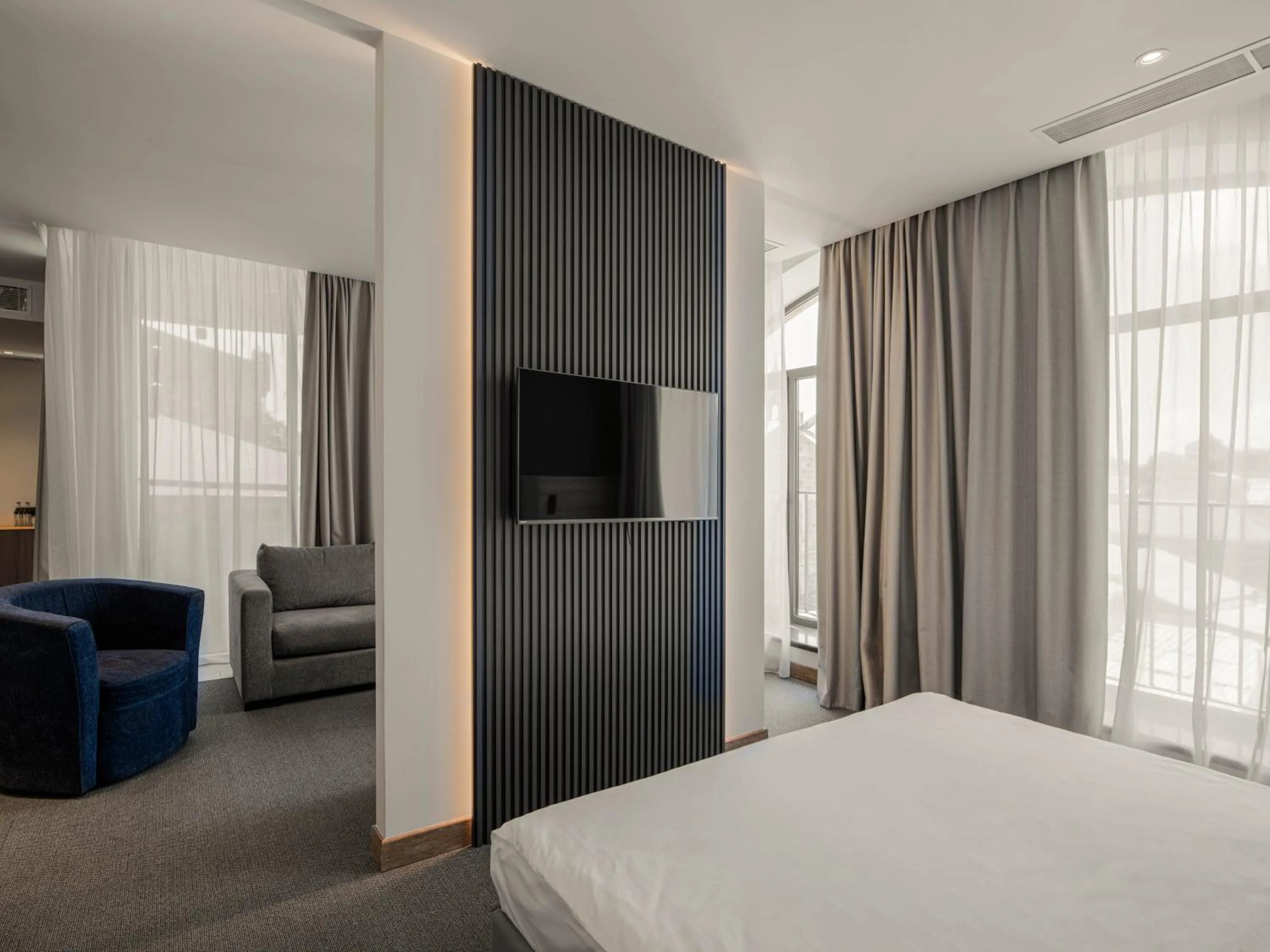 TV and multimedia, Bed in Shiraz Plaza Hotel & Spa