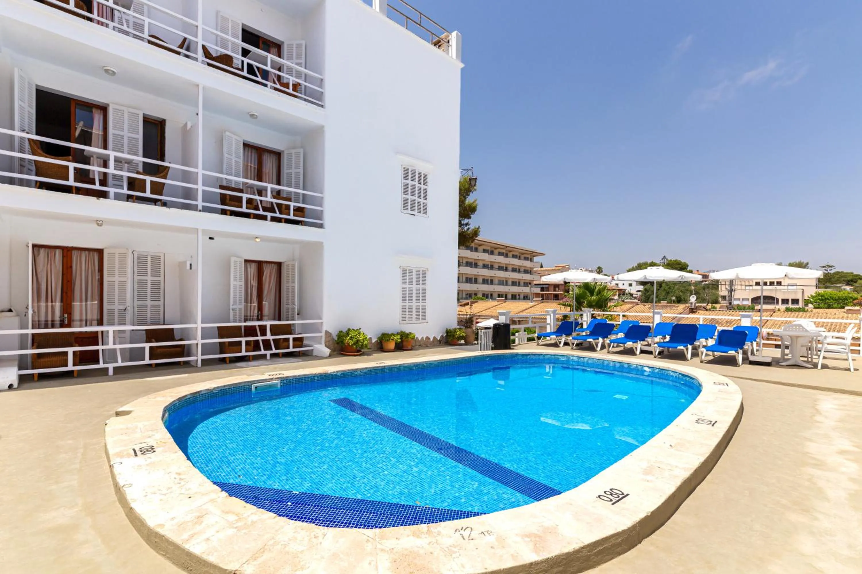 Property building in Hostal Residencia San Francisco