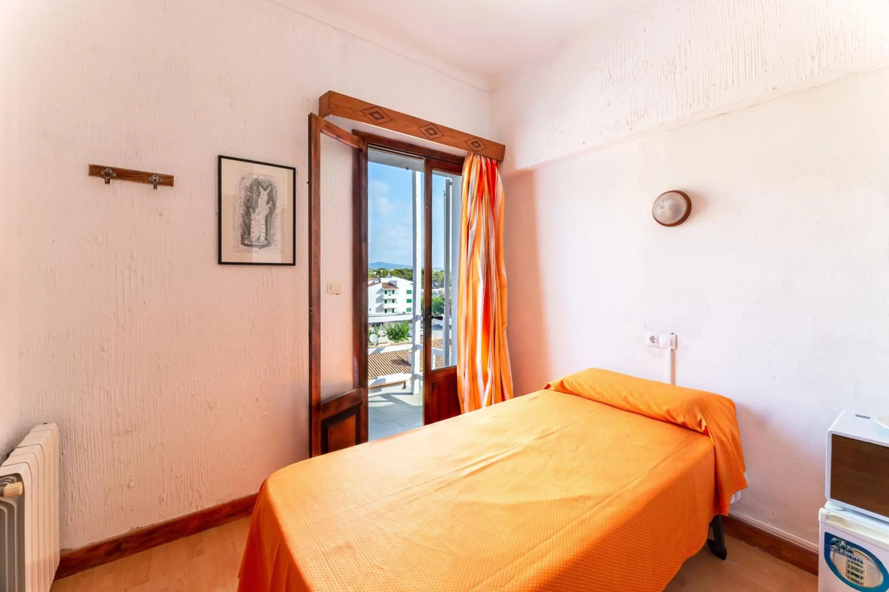 Single Room in Hostal Residencia San Francisco Single Room in Hostal Residencia San Francisco