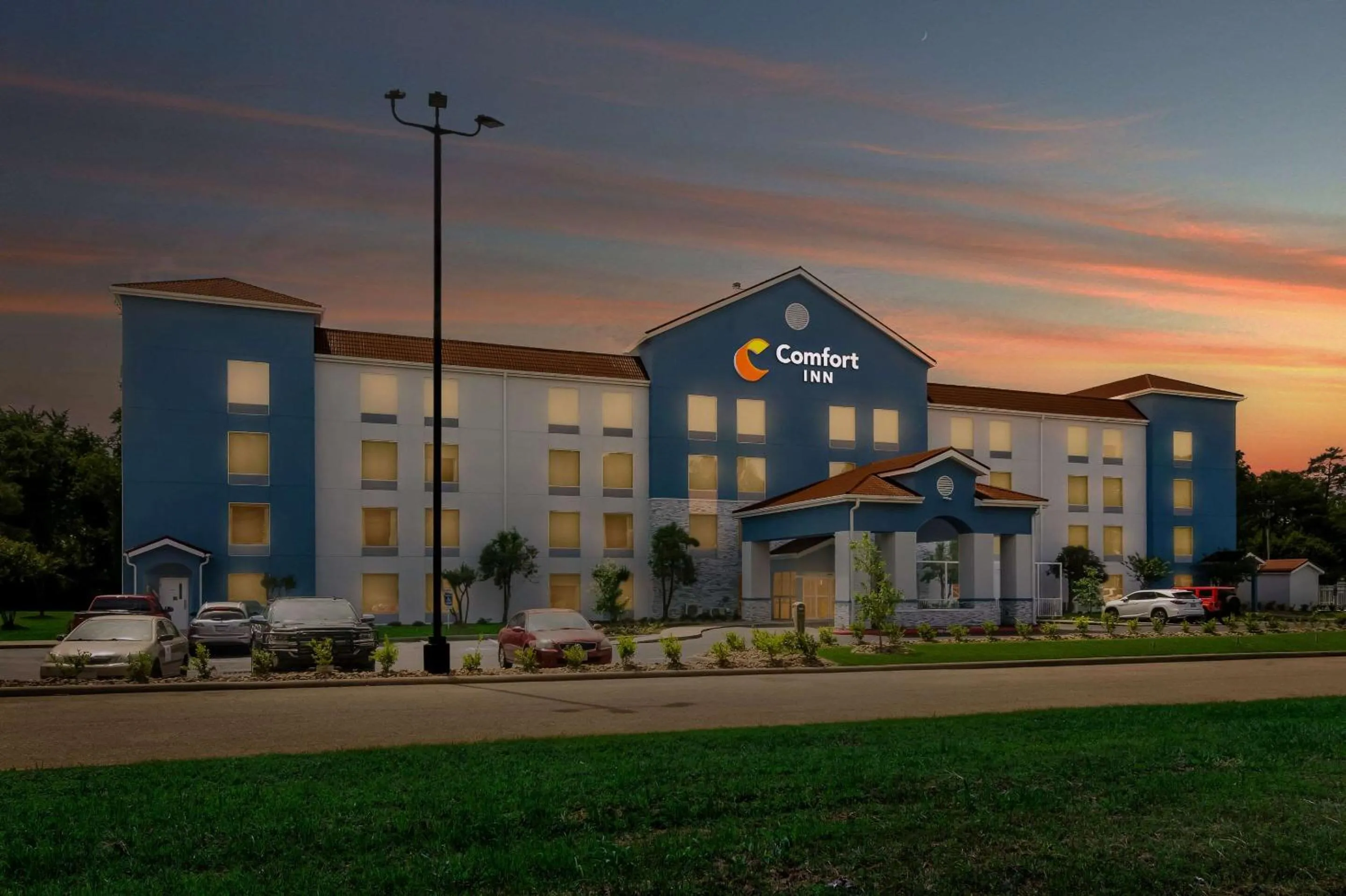 Property building in Comfort Inn Conroe