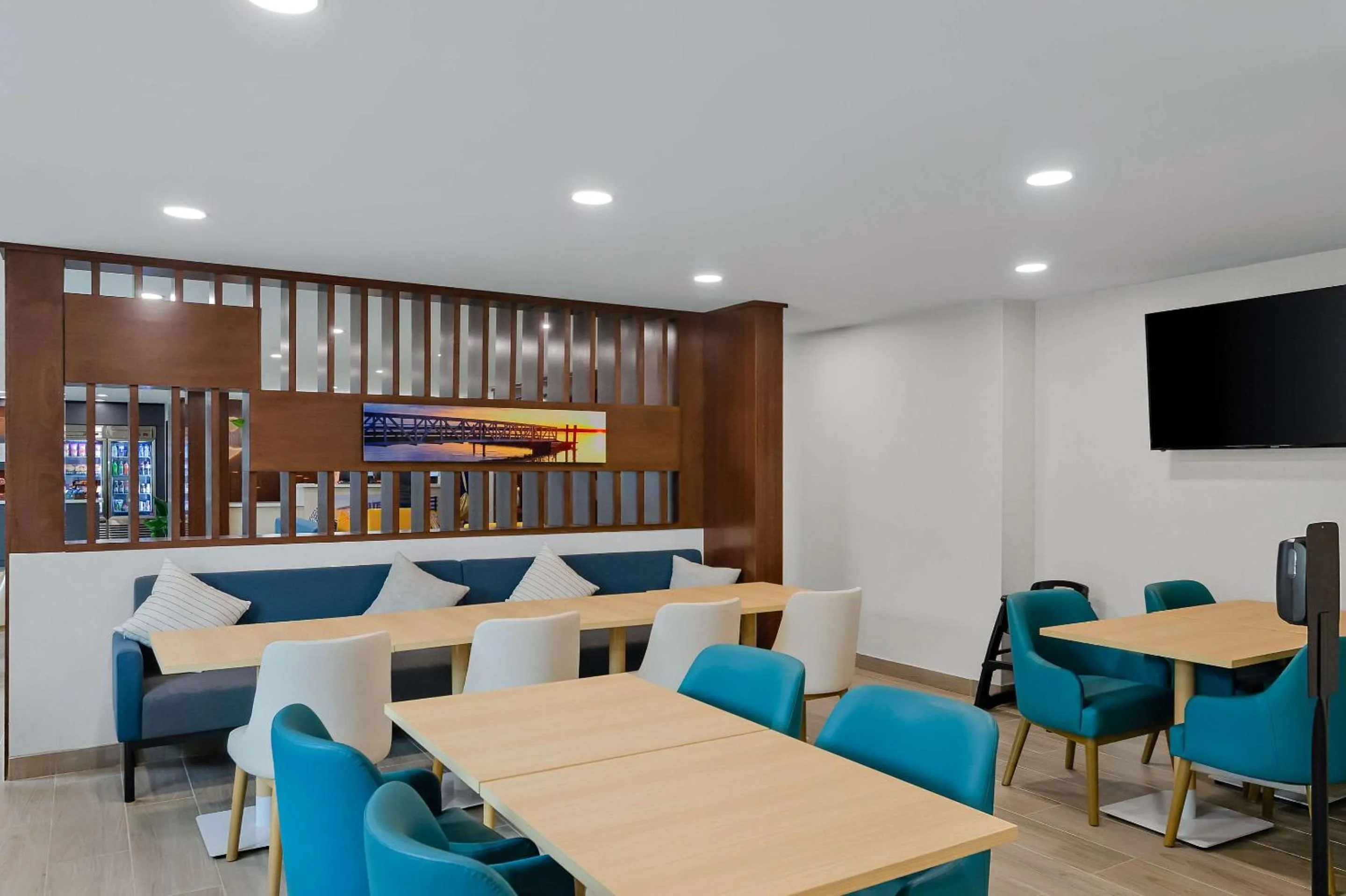 Breakfast in Comfort Inn Conroe