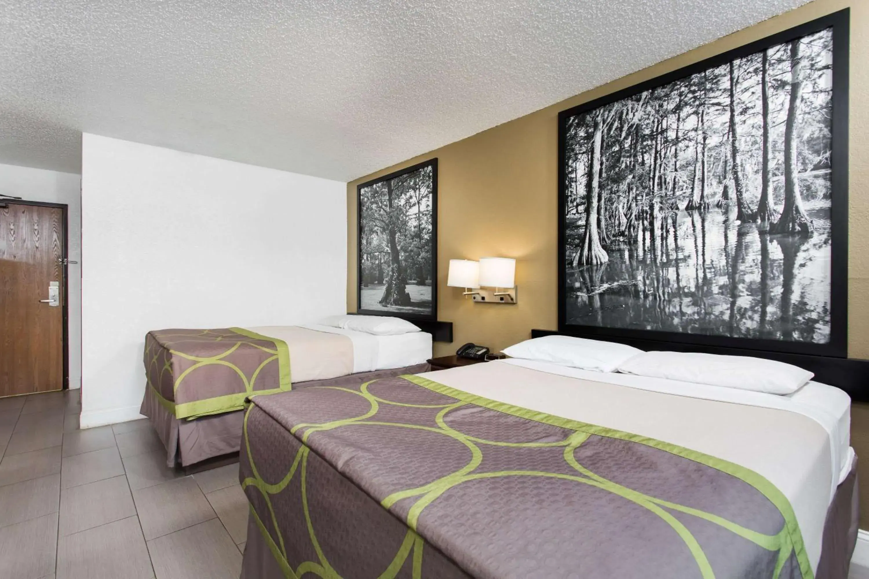 Double Room with Two Double Beds - Smoking in Super 8 by Wyndham Greensboro/Coliseum/Conv. Double Room with Two Double Beds - Smoking in Super 8 by Wyndham Greensboro/Coliseum/Conv.