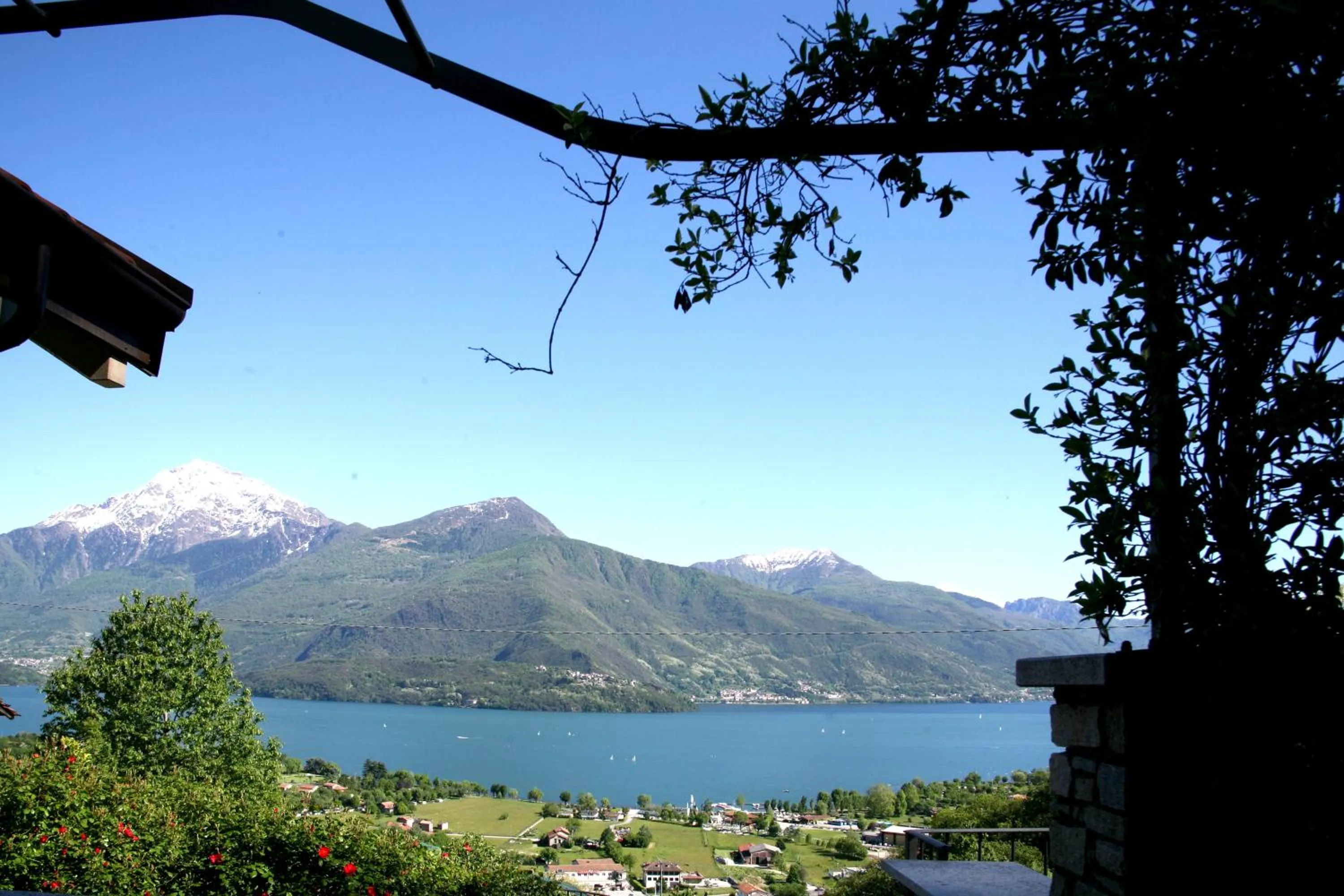 Lake view in Residence Giglio Comer See