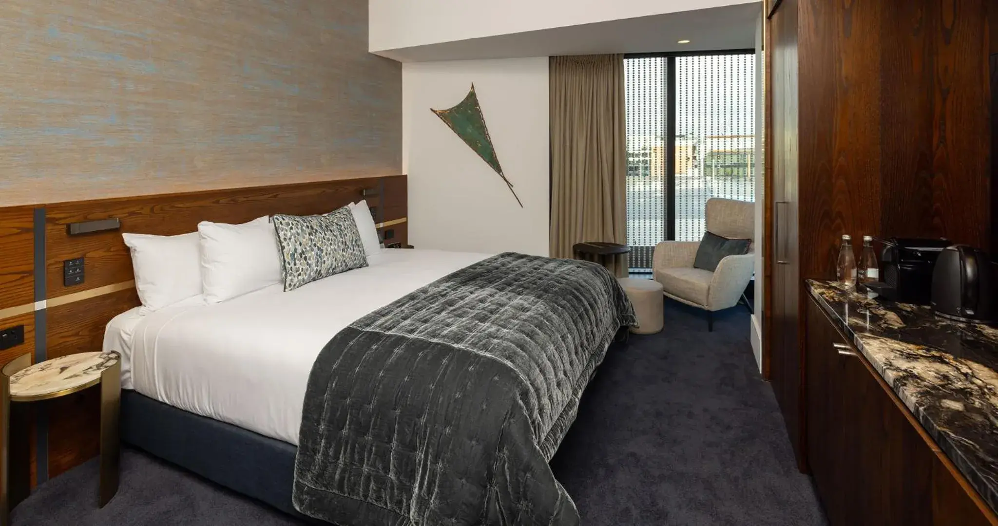 Vantage King Room in Horizon by SkyCity Vantage King Room in Horizon by SkyCity