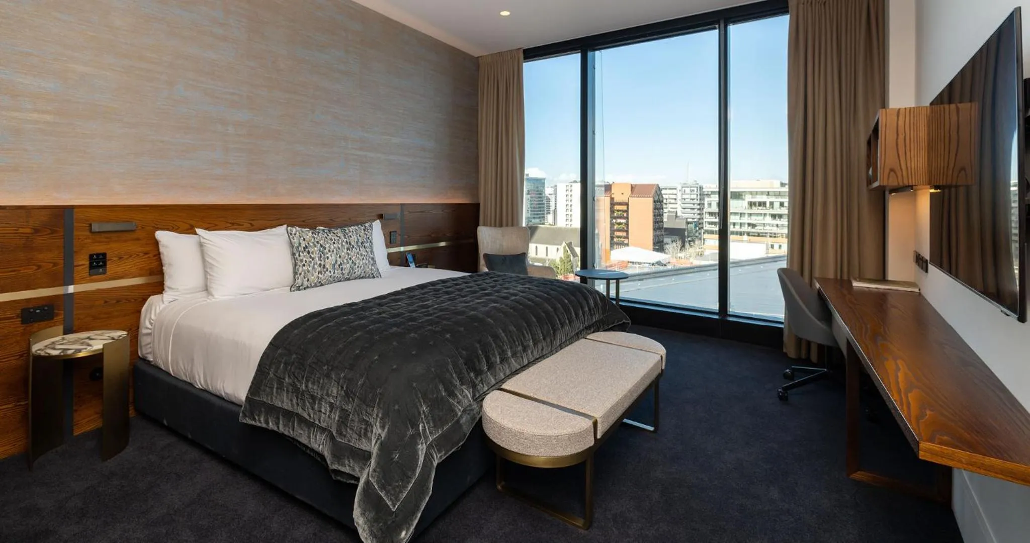 Bedroom, Bed in Horizon by SkyCity