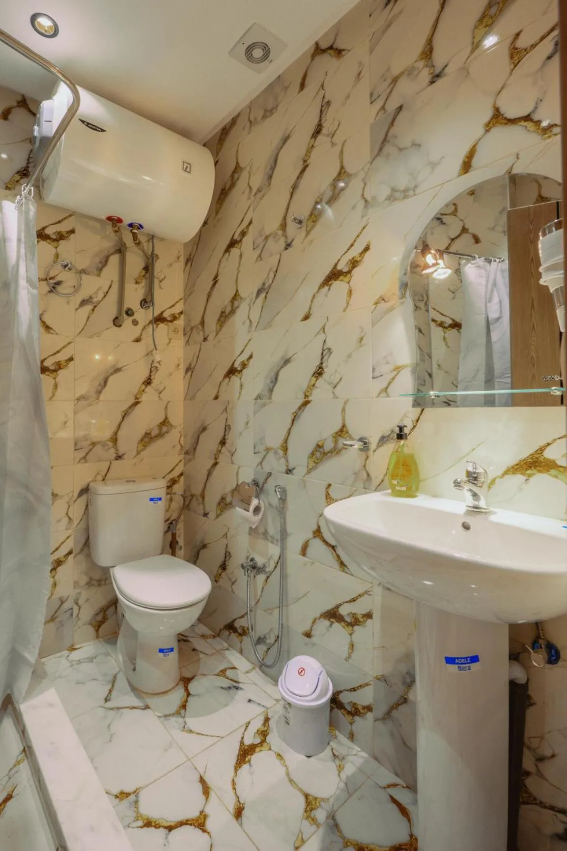 Shower in Résidence Hoteliére Chez Aziz