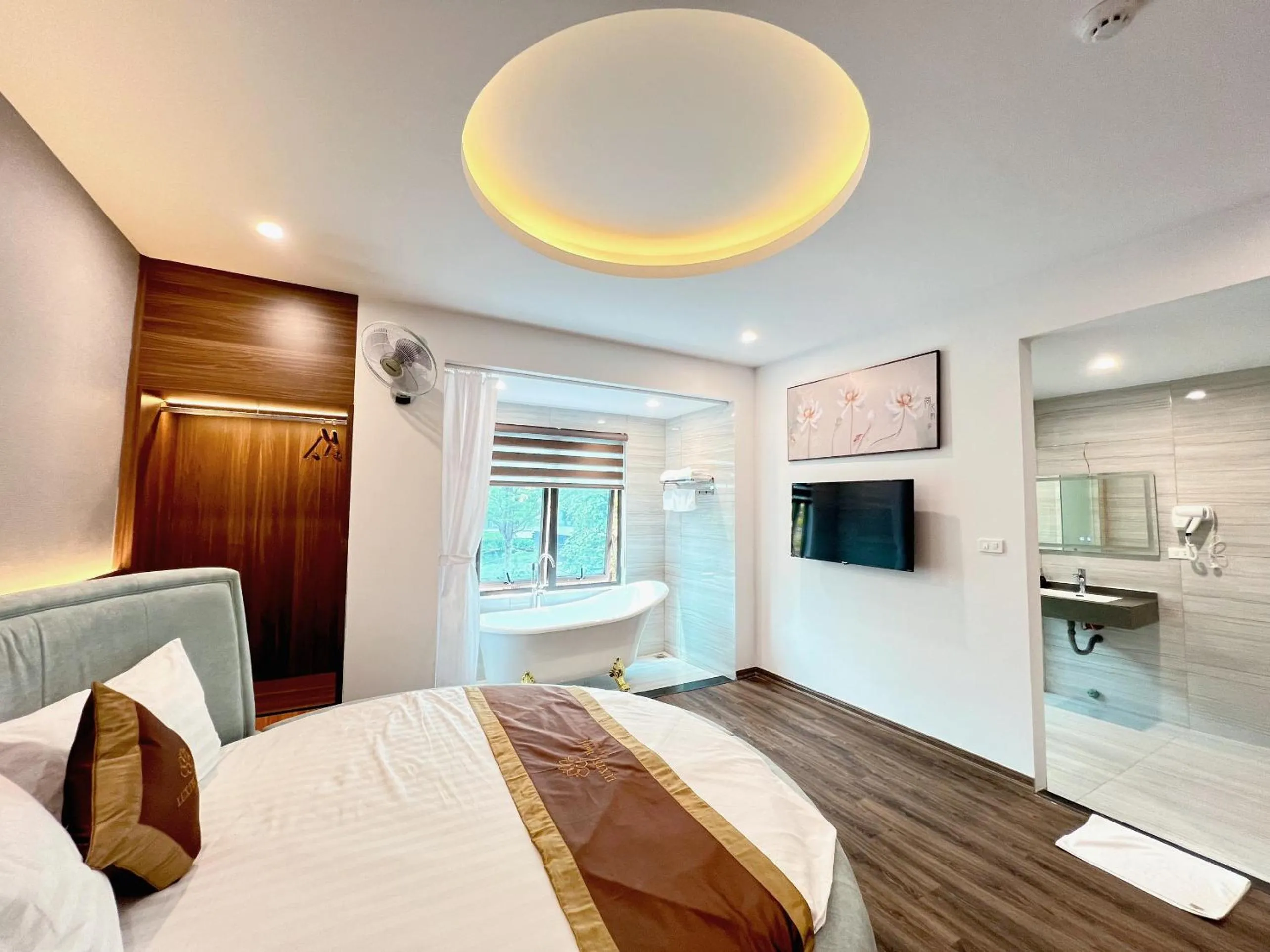 Bed in Luxtel Hotel Ngoại Giao Đoàn