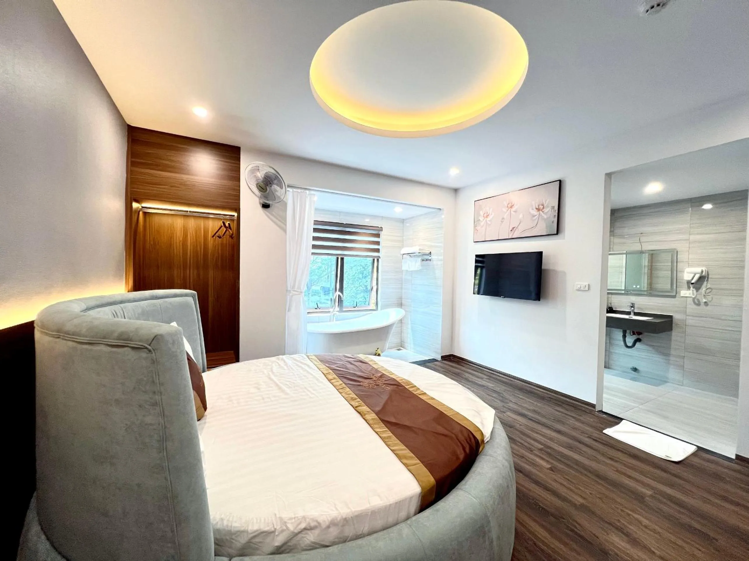 Luxtel Hotel Ngoại Giao Đoàn