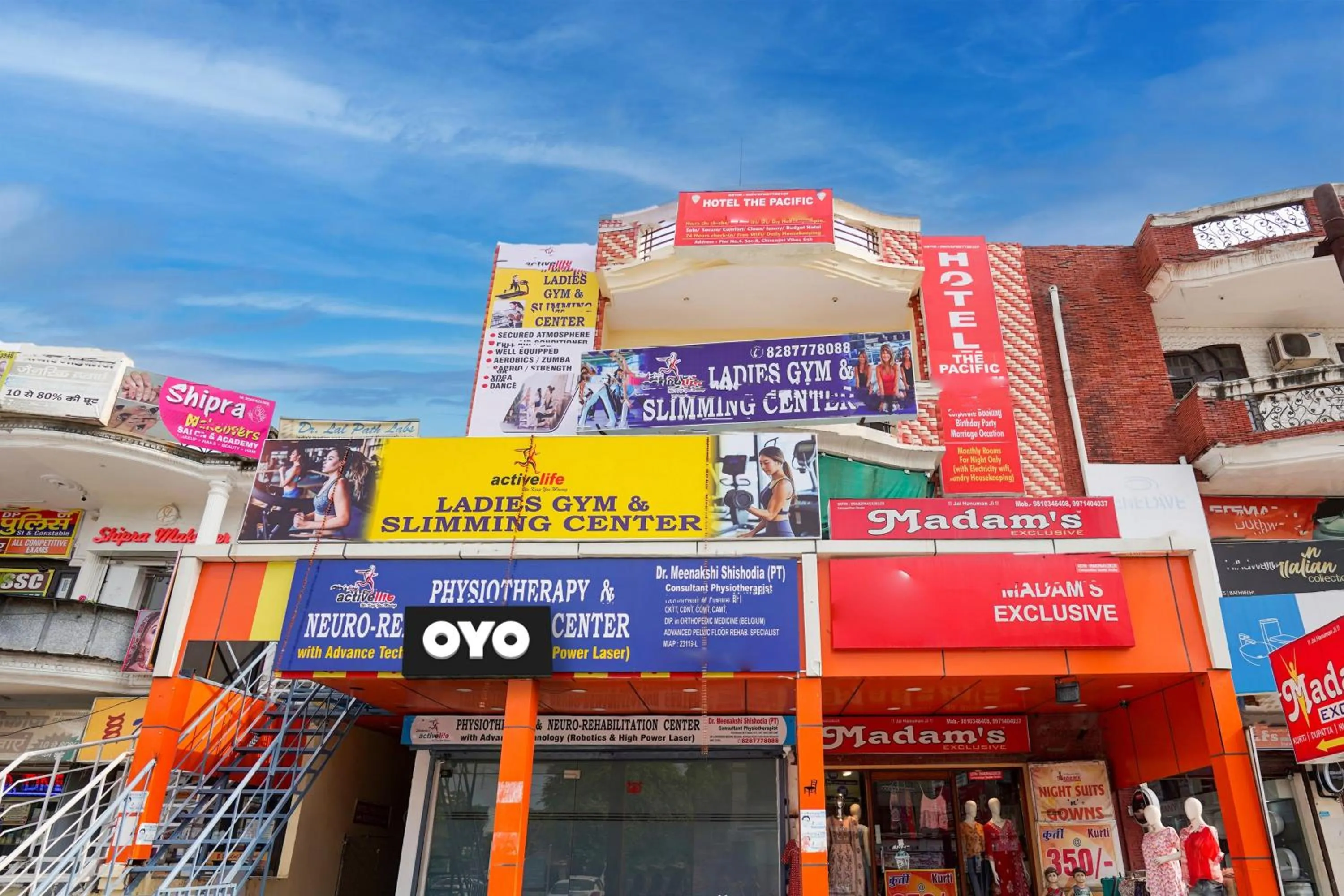 Facade/entrance in Hotel O The Pacific Hotel Parade Ground