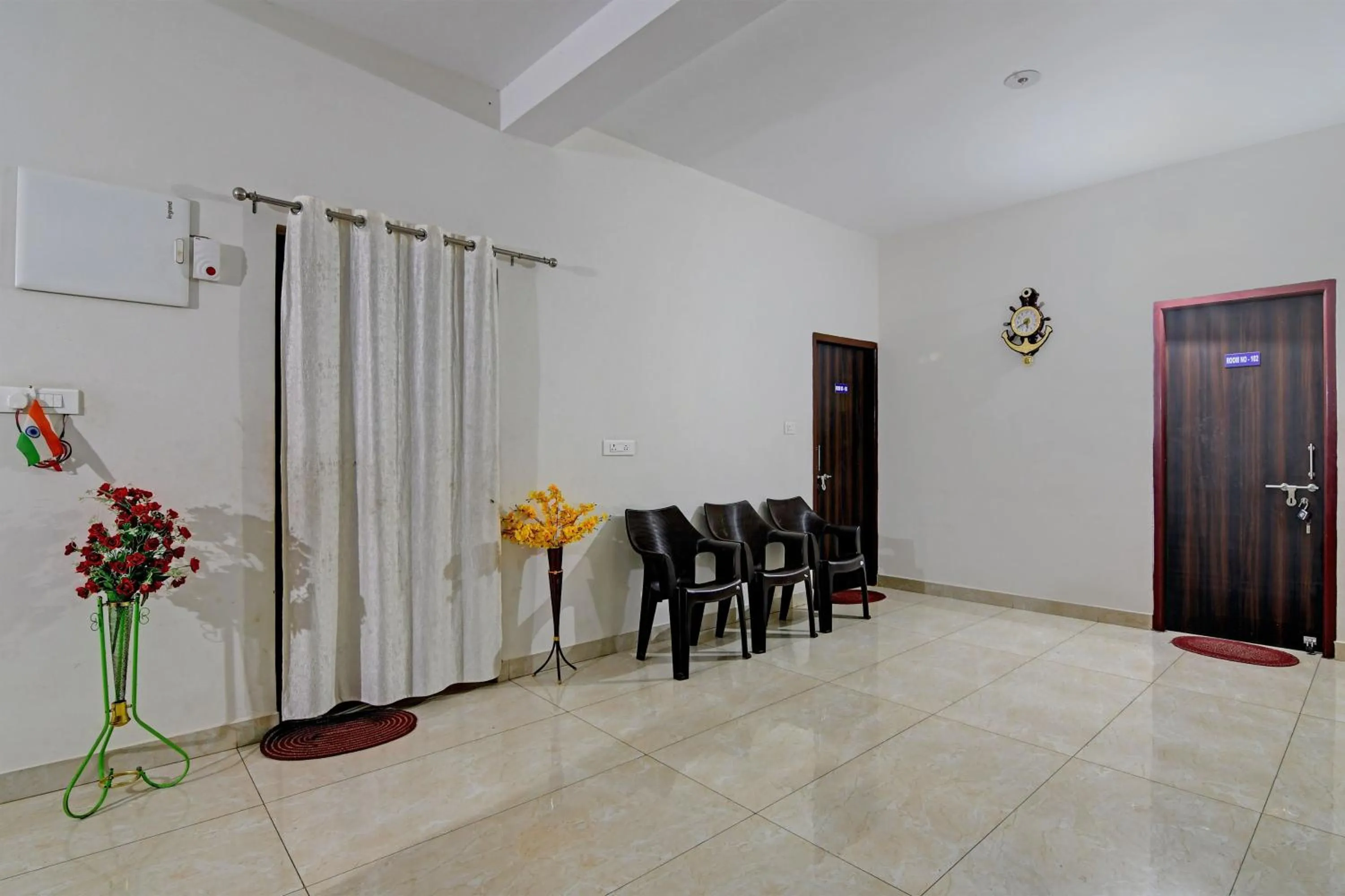 Lobby or reception in Hotel O Swiss Stay