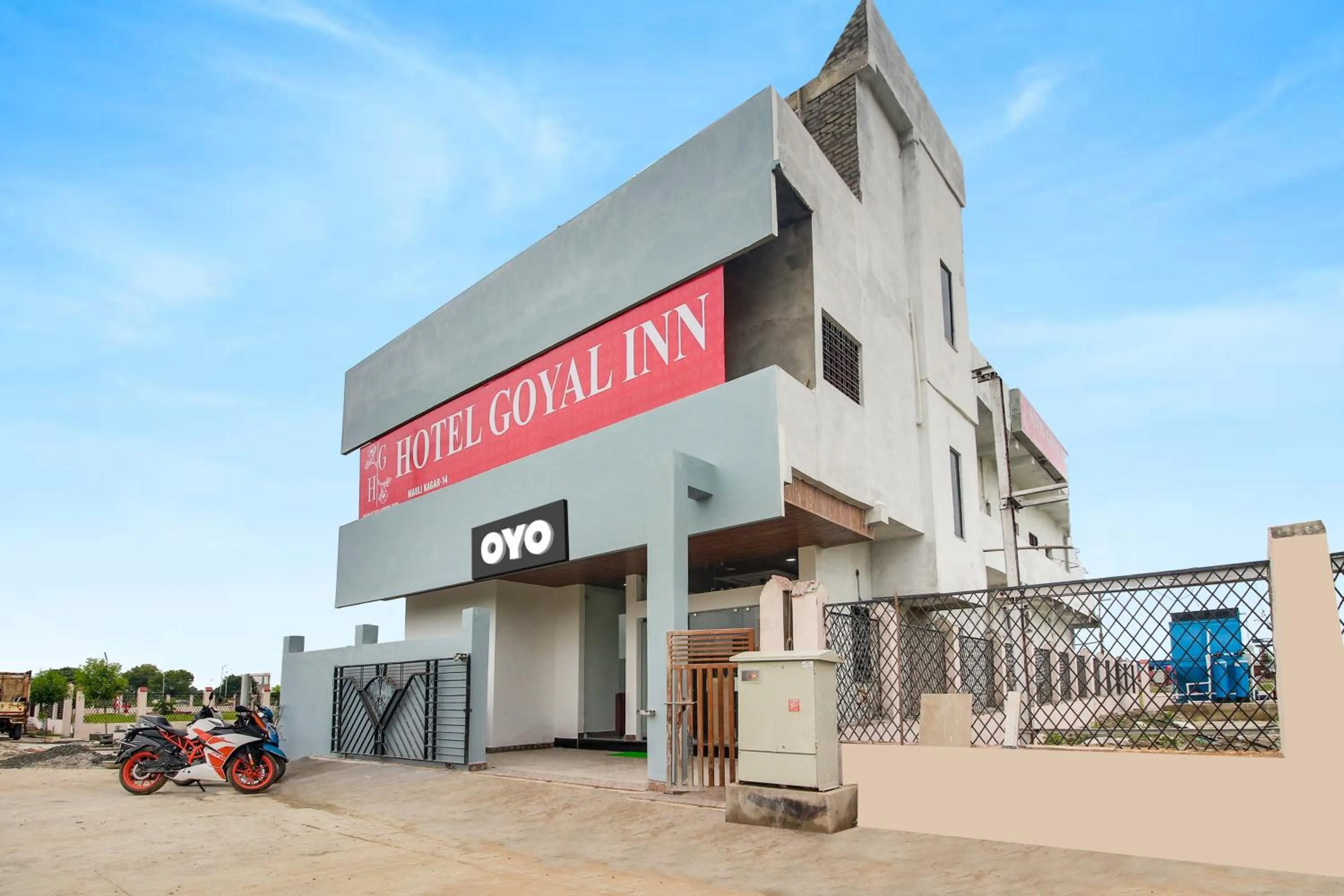 Facade/entrance in Hotel O Goyal Inn