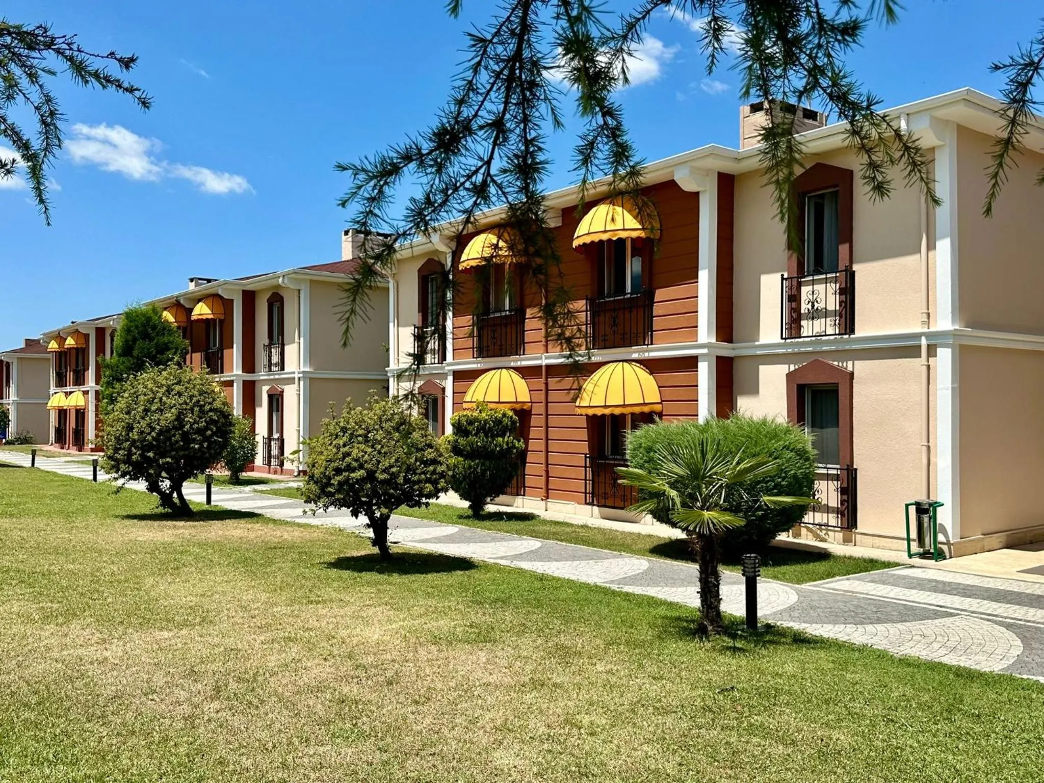 Spring in Sapanca Resort Hotel