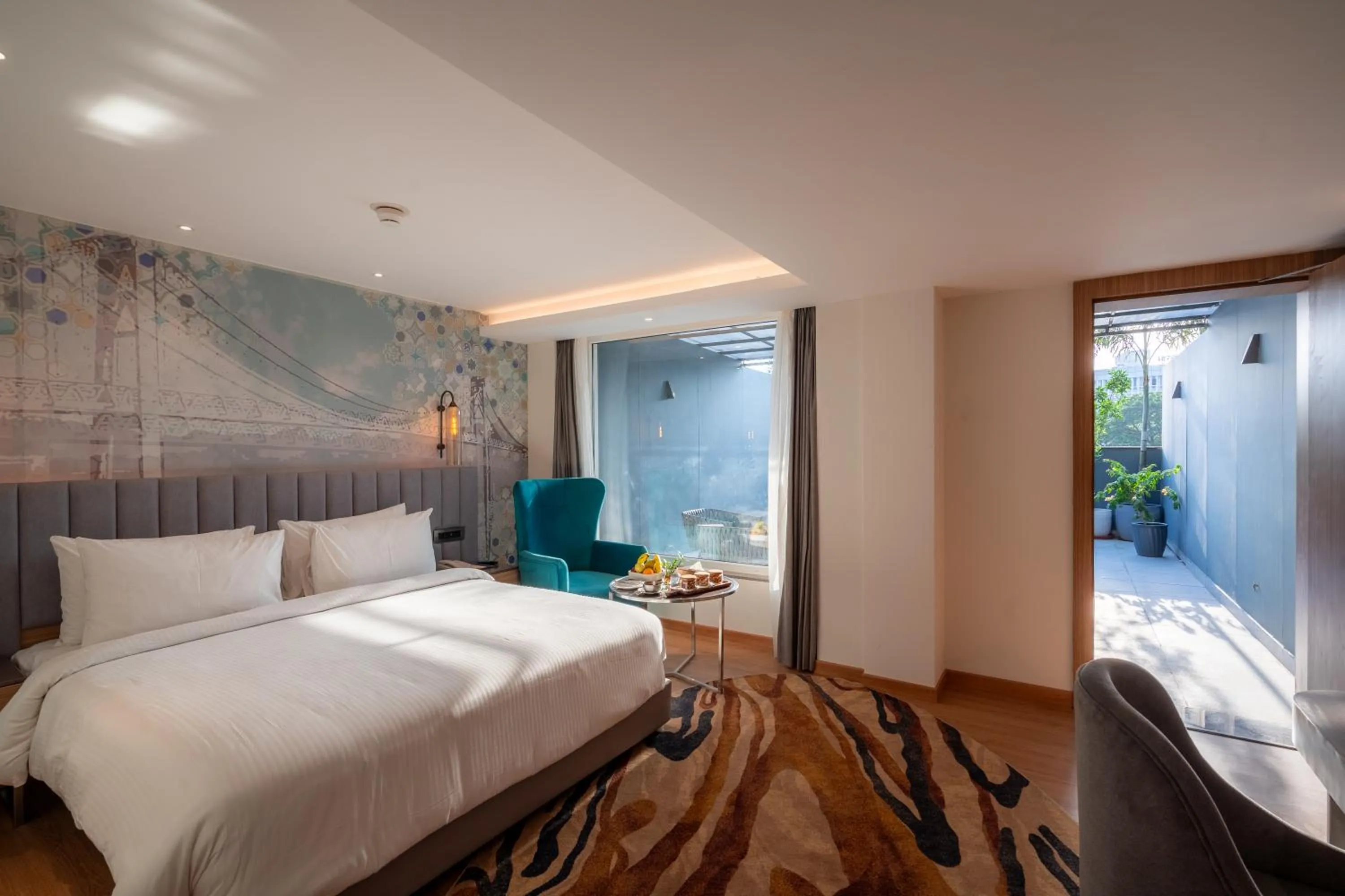 Bed in Golden Tulip Bhopal