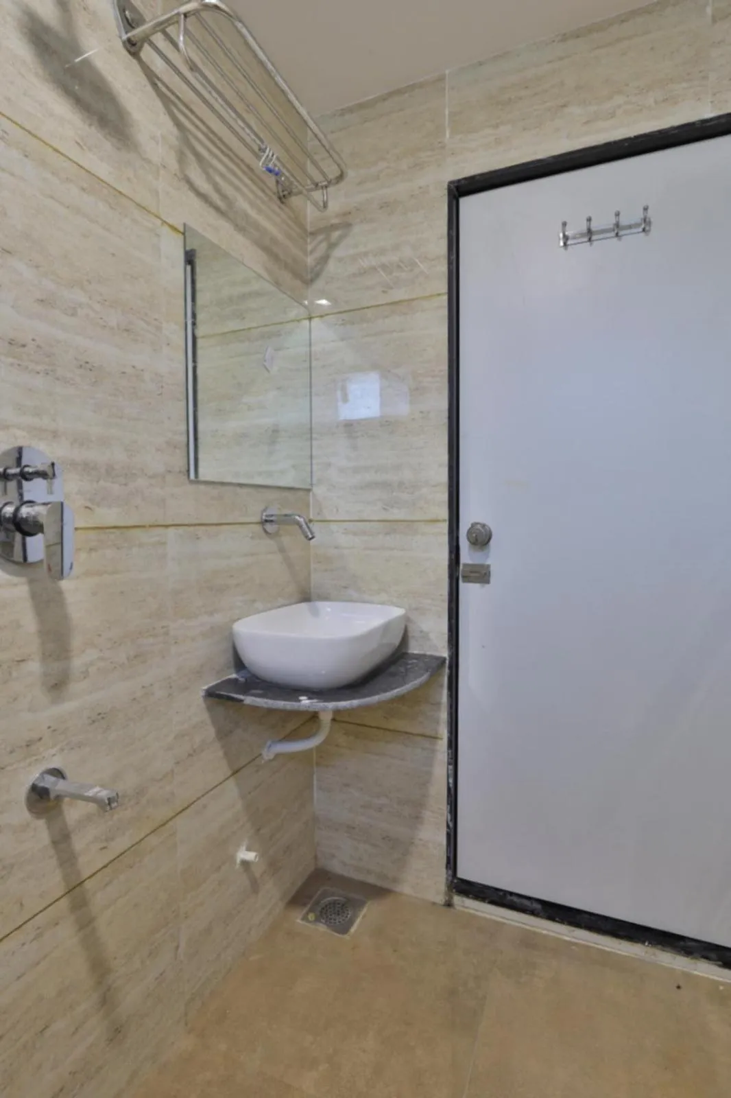Shower, Bathroom in Hotel Vimal Inn